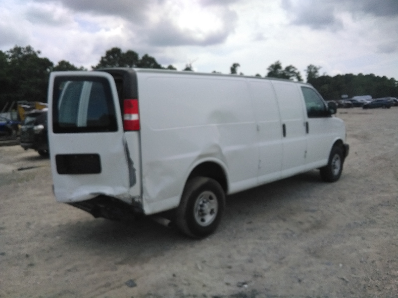 1GCWGBFP3M1256705 2021 Chevrolet Express G2500