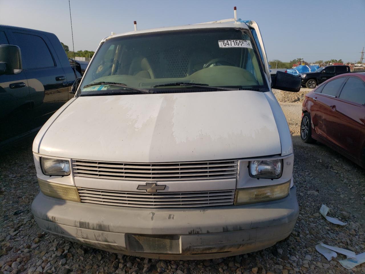 1GCDM19W3YB180402 2000 Chevrolet Astro