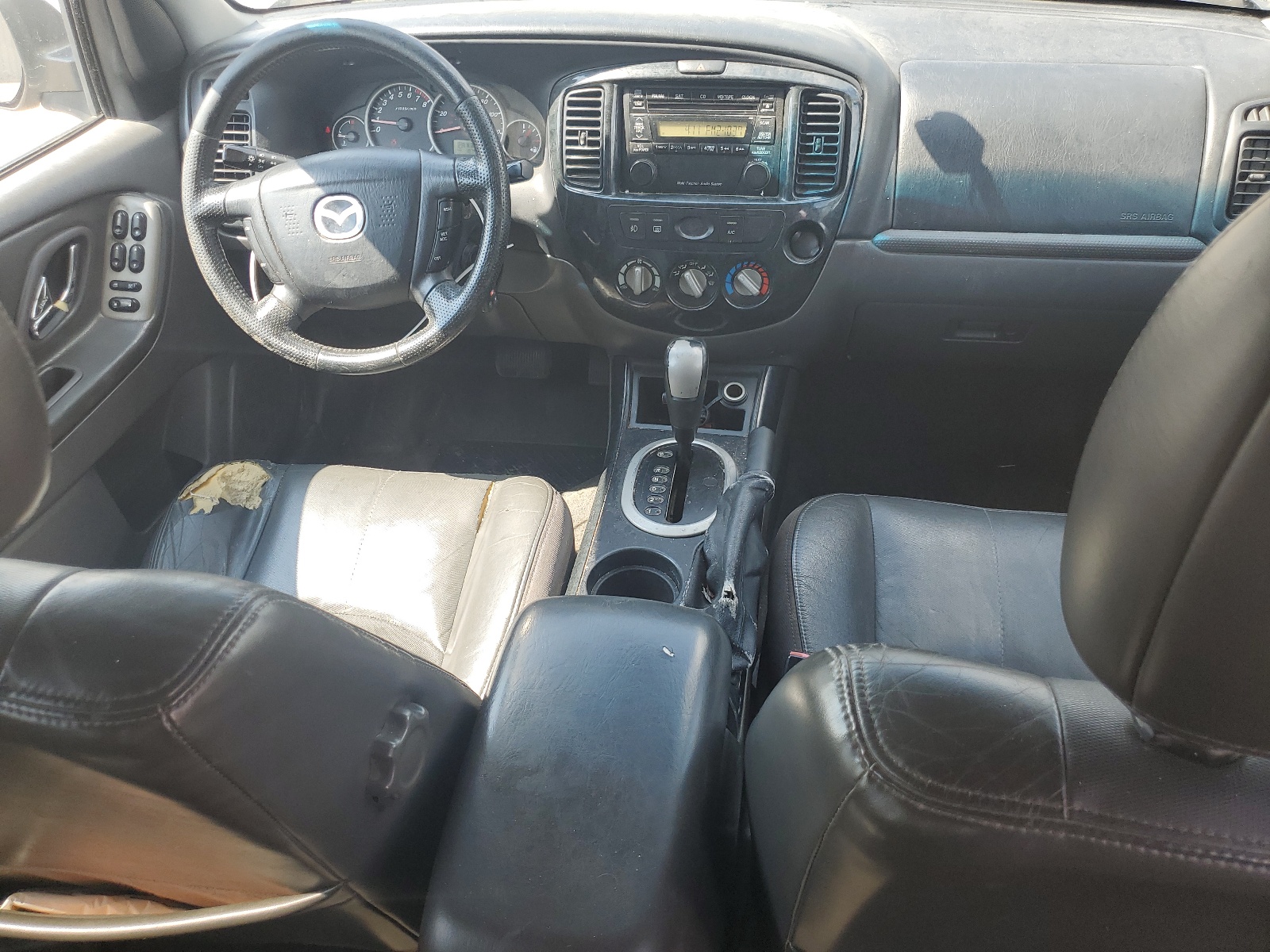 4F2CZ06135KM39921 2005 Mazda Tribute S