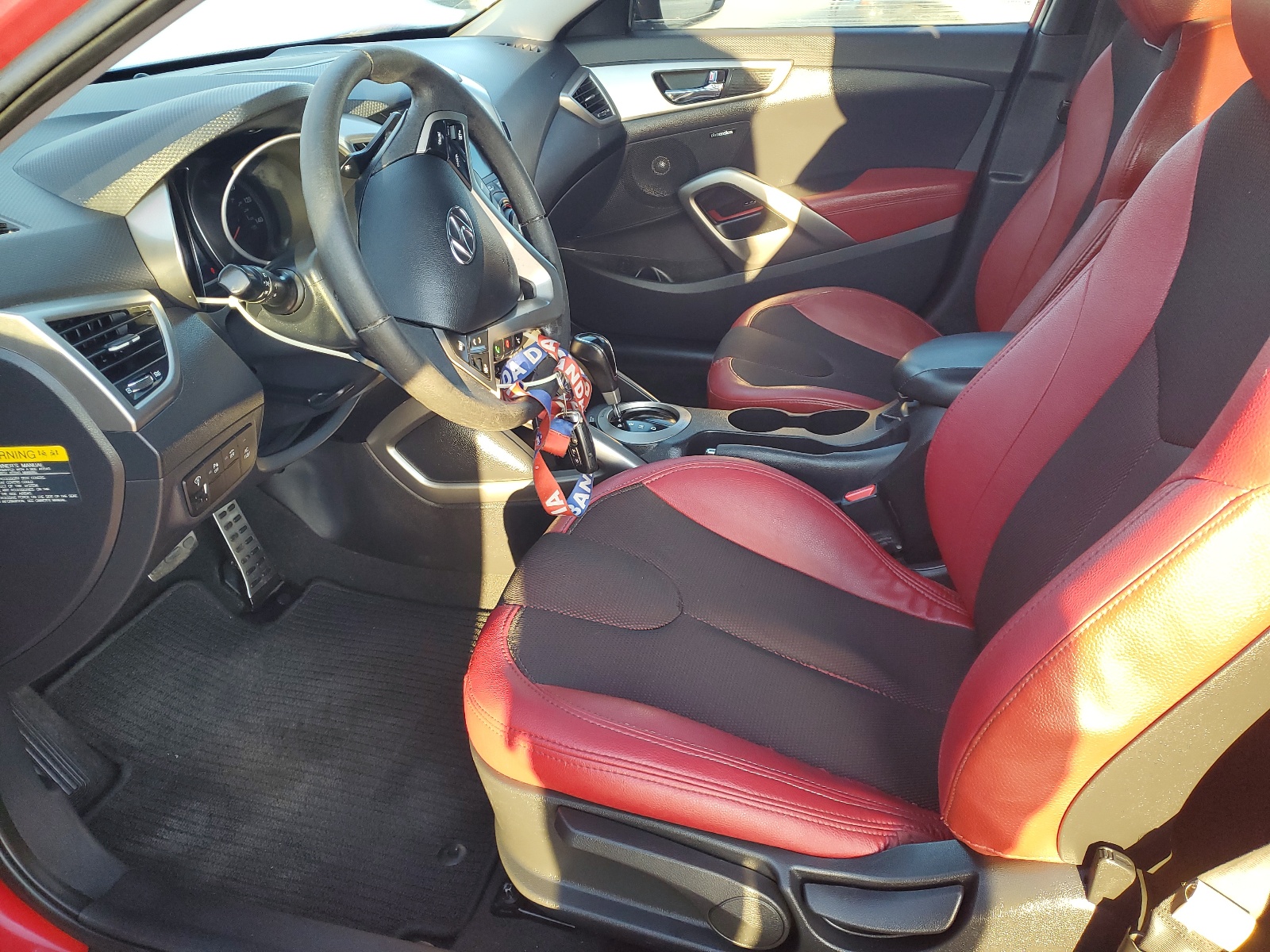 KMHTC6AD4CU054886 2012 Hyundai Veloster