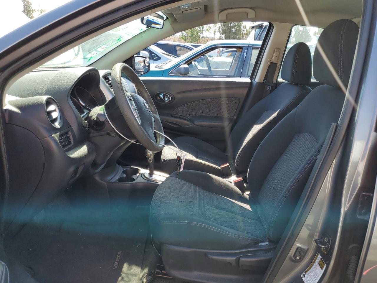 2016 Nissan Versa S VIN: 3N1CN7AP2GL852689 Lot: 63672084