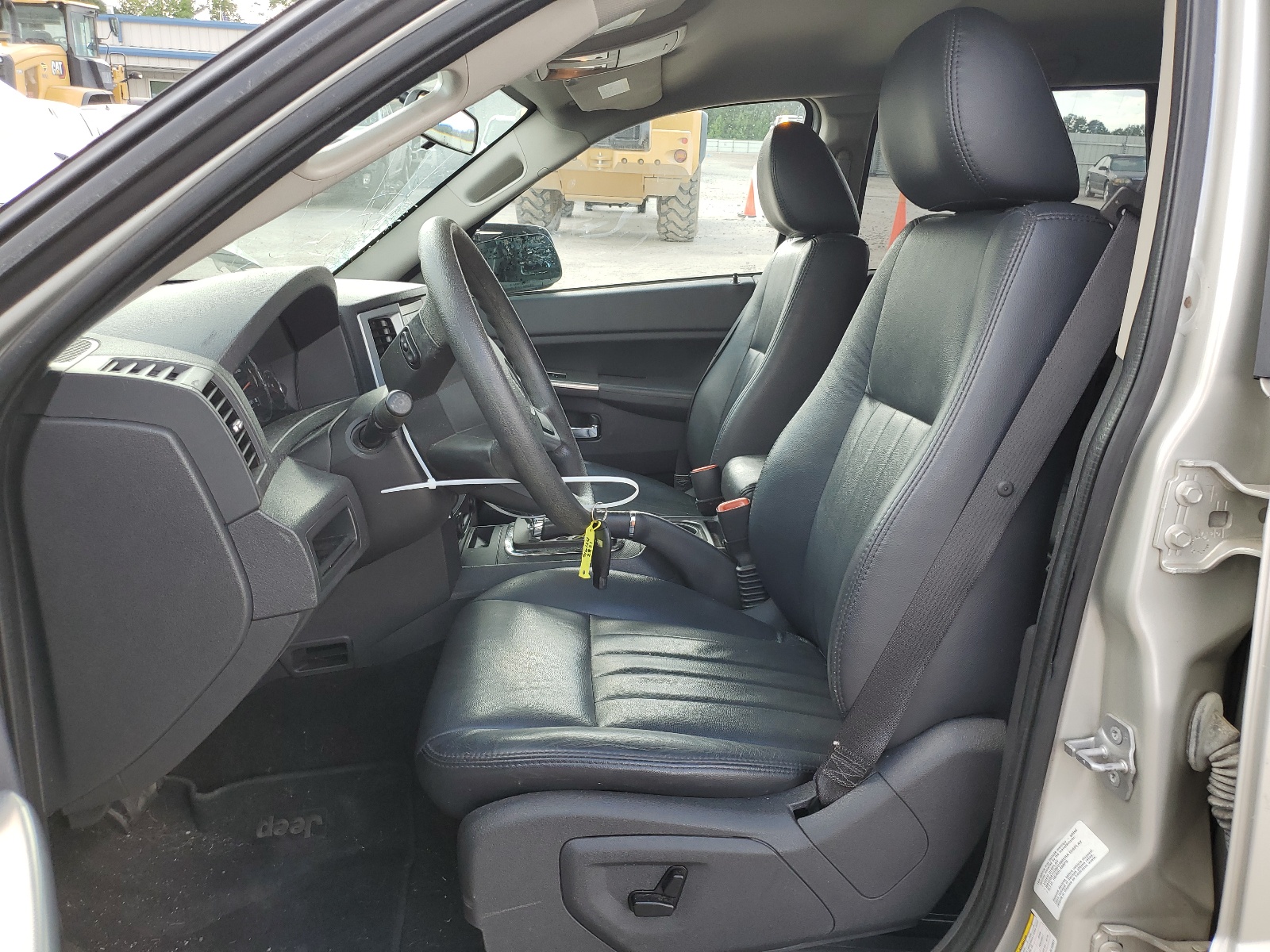 1J4PS4GK6AC152821 2010 Jeep Grand Cherokee Laredo