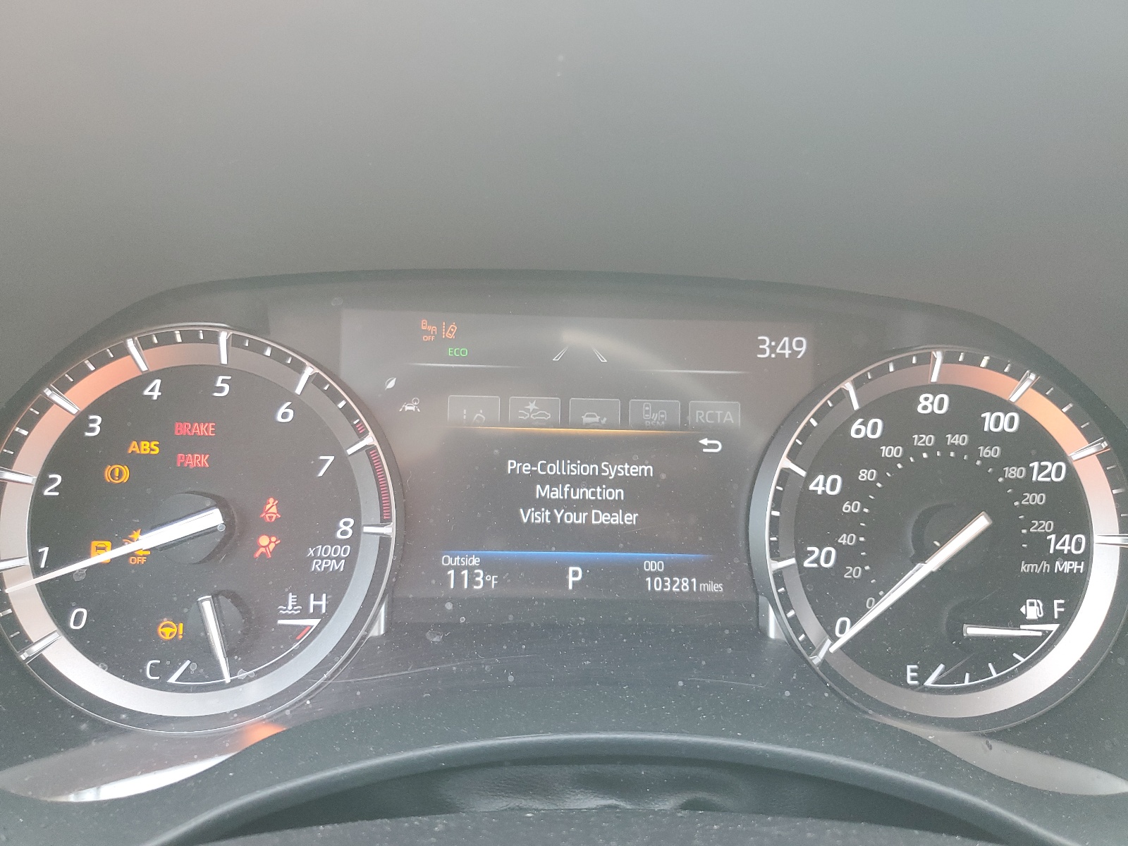 5TDGZRAH9MS087560 2021 Toyota Highlander Xle