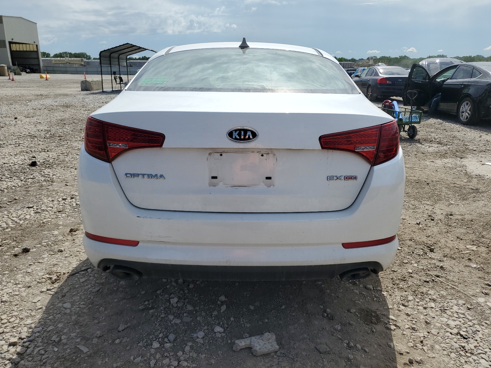 KNAGN4A71B5047348 2011 Kia Optima Ex