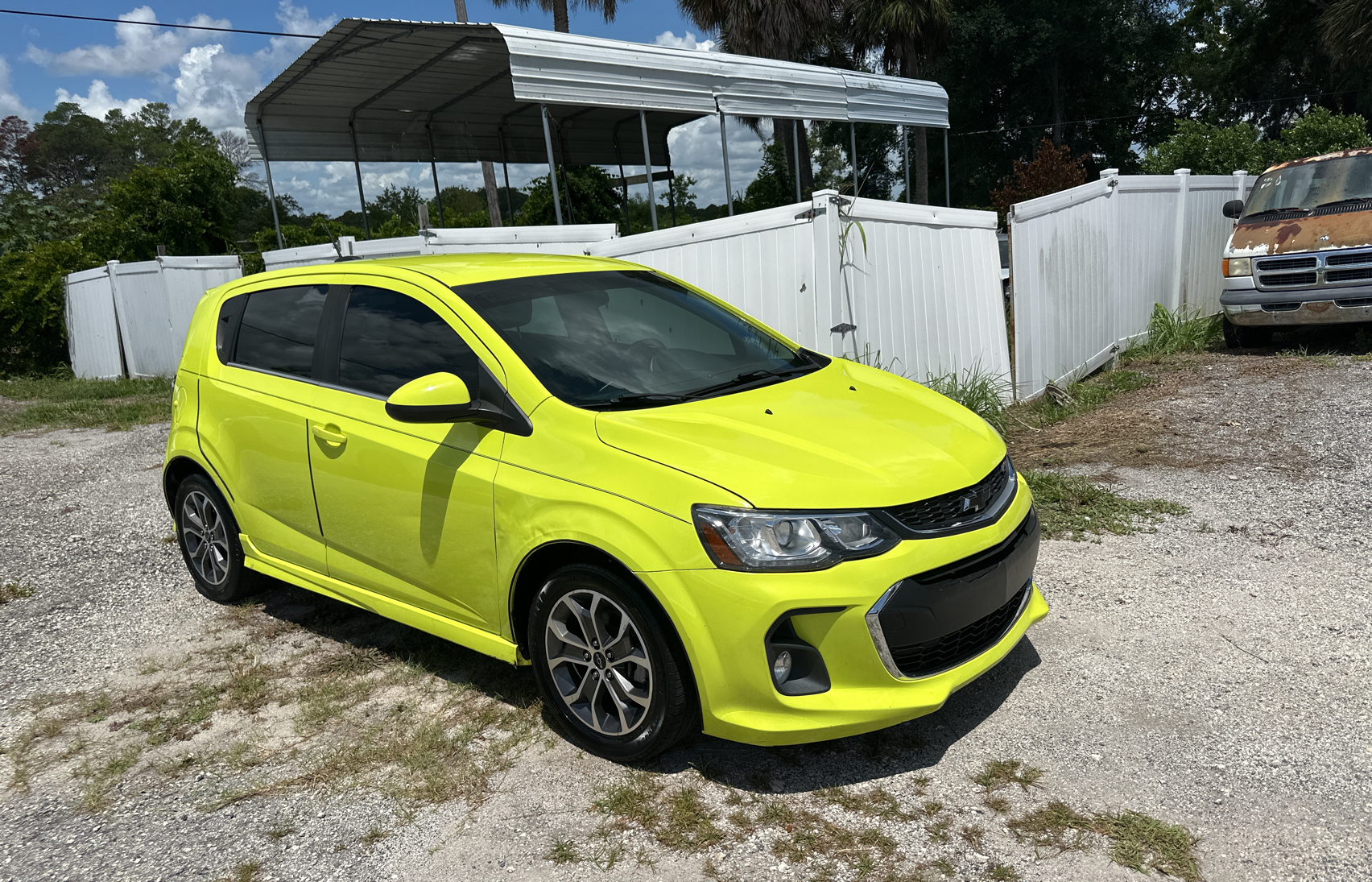 2019 Chevrolet Sonic Lt vin: 1G1JD6SB7K4127293