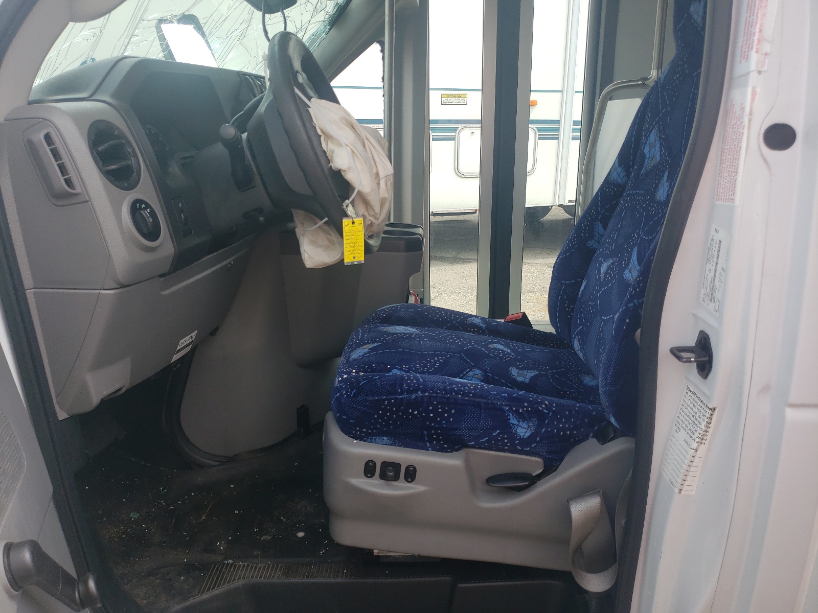 1FDFE4FS8HDC46032 2017 Ford Econoline E450 Super Duty Cutaway Van