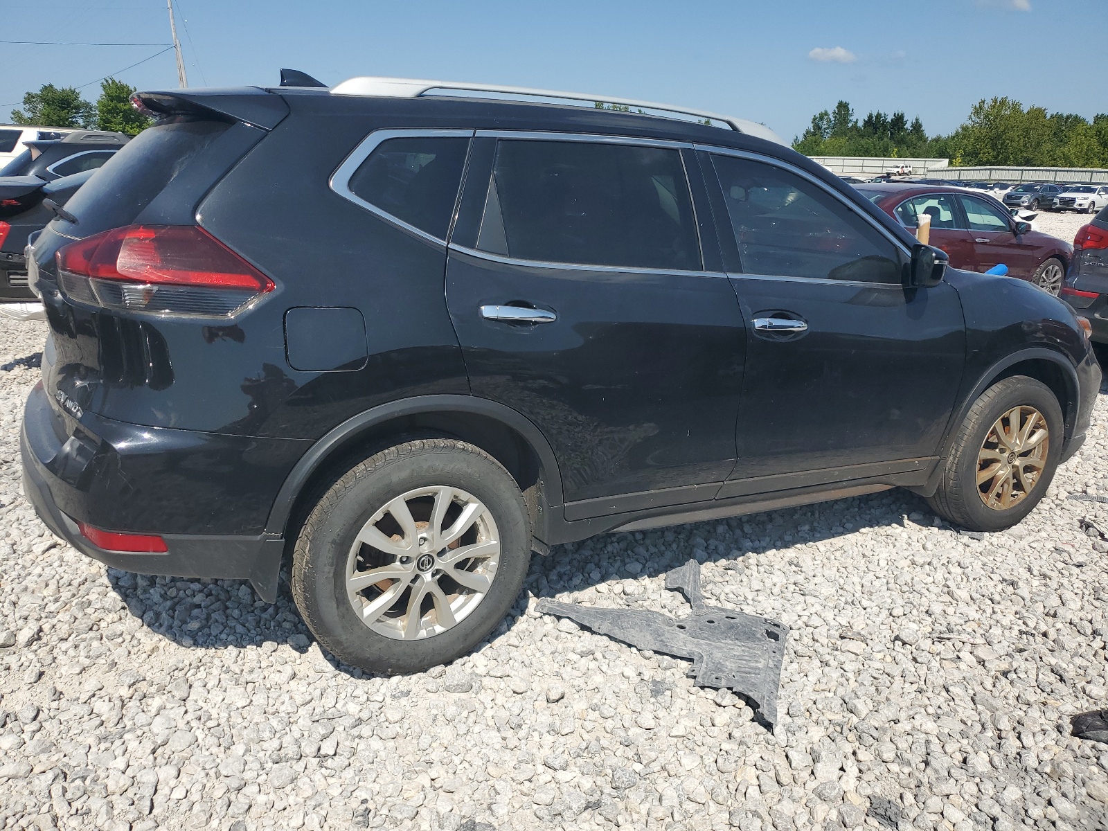 2018 Nissan Rogue S vin: 5N1AT2MV0JC796936