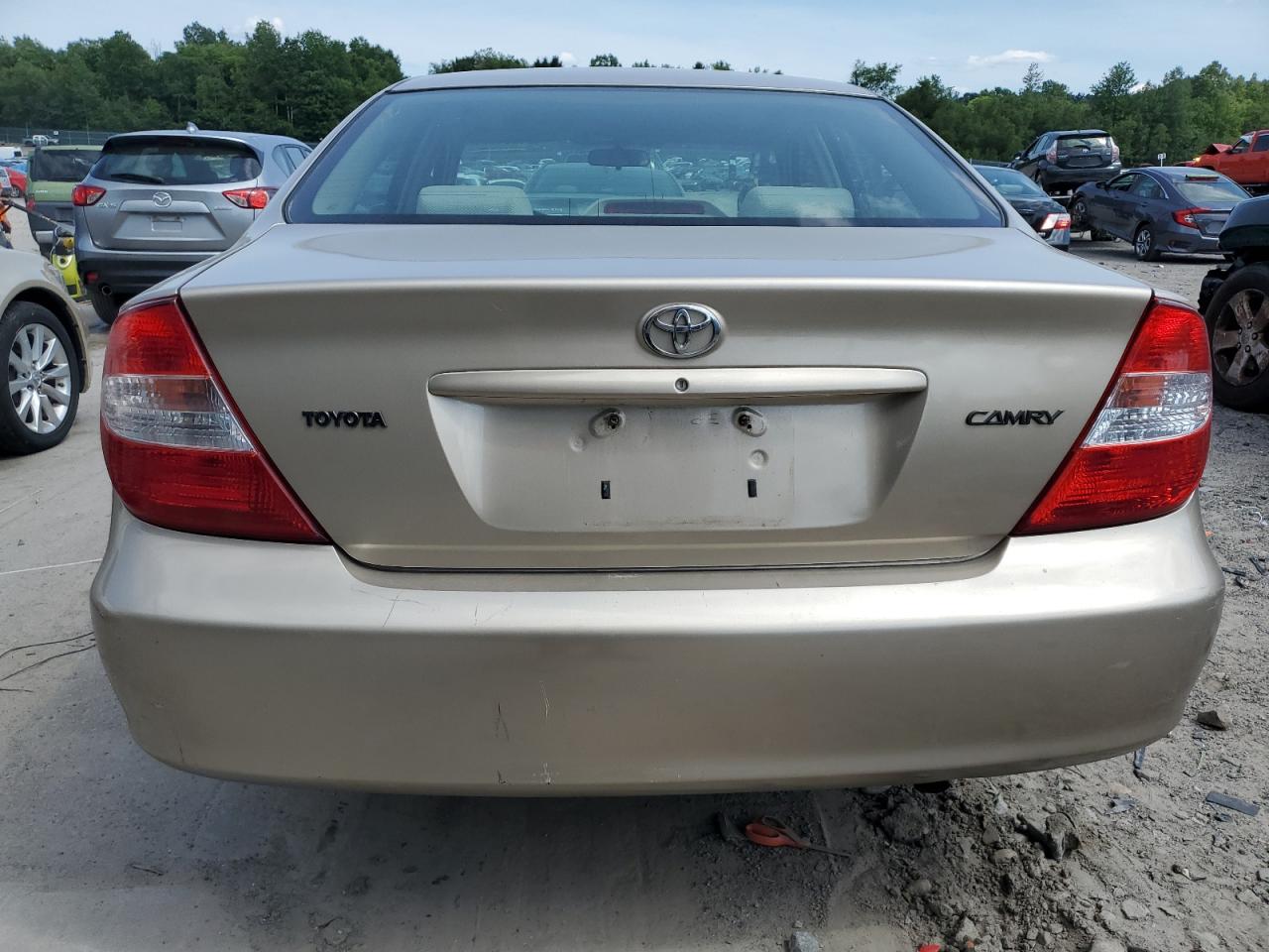 2004 Toyota Camry Le VIN: 4T1BE32K24U894300 Lot: 61651384