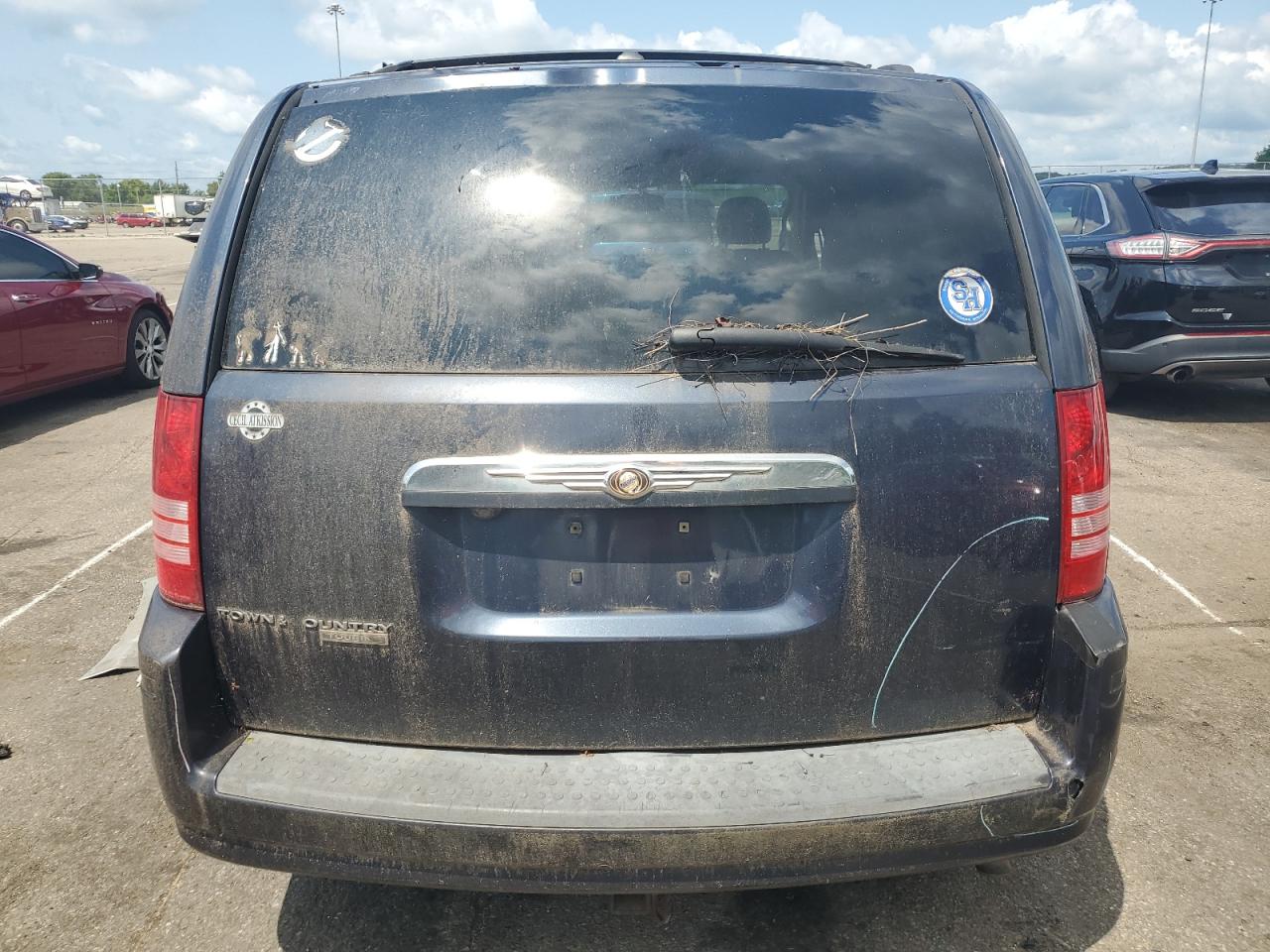 2008 Chrysler Town & Country Touring VIN: 2A8HR54P08R836754 Lot: 65494574