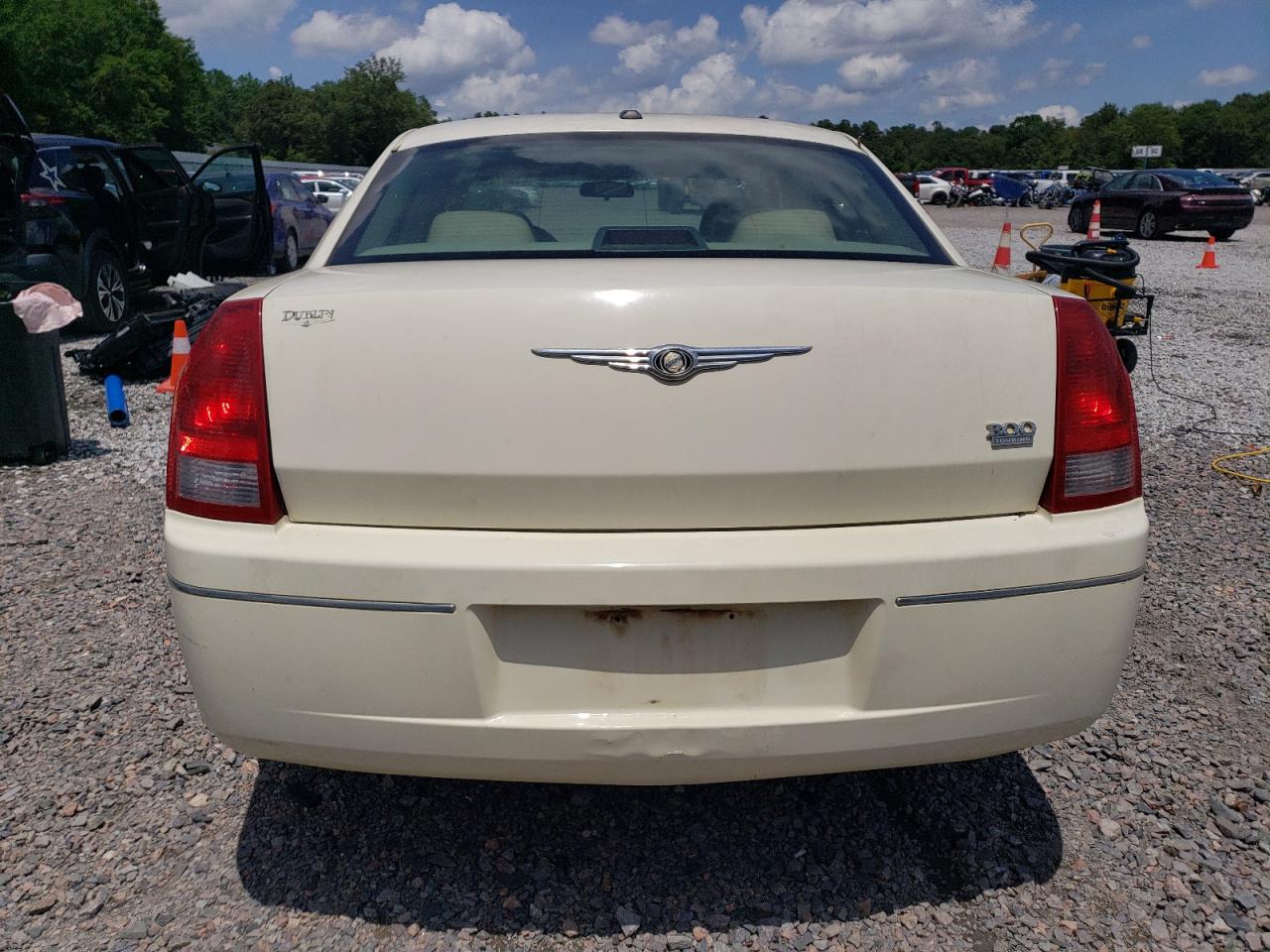 2007 Chrysler 300 Touring VIN: 2C3KA53G47H727602 Lot: 63347454