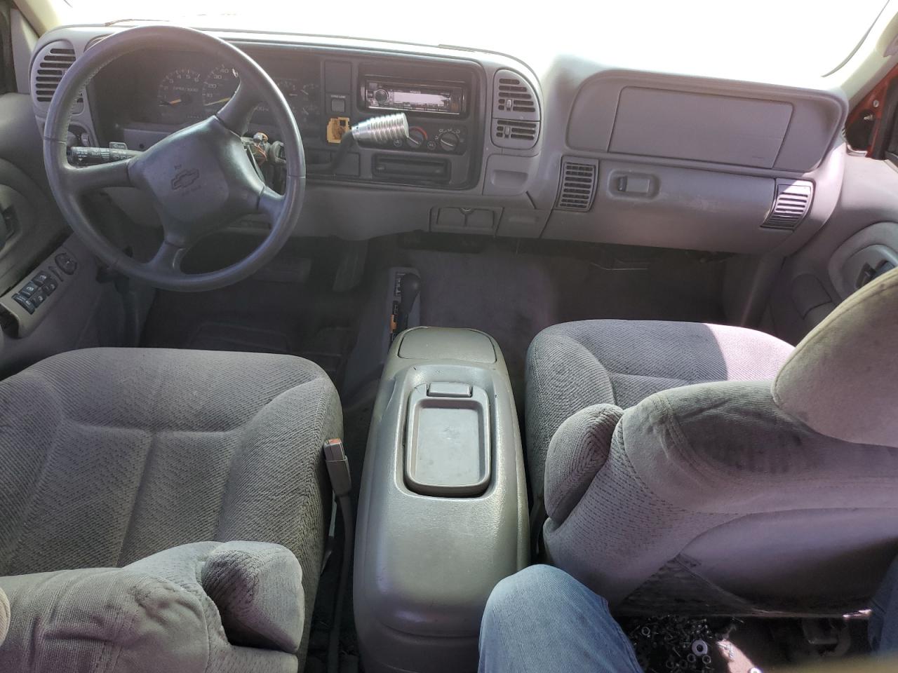 1998 Chevrolet Gmt-400 K1500 VIN: 1GCEK19R6WE153792 Lot: 64044494