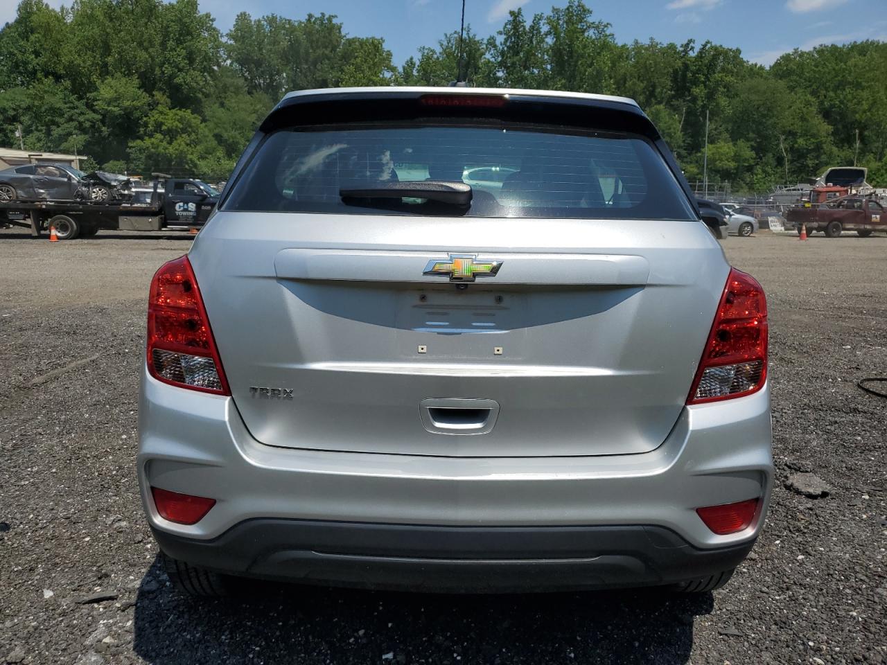 2017 Chevrolet Trax Ls VIN: KL7CJKSB4HB163834 Lot: 63208904