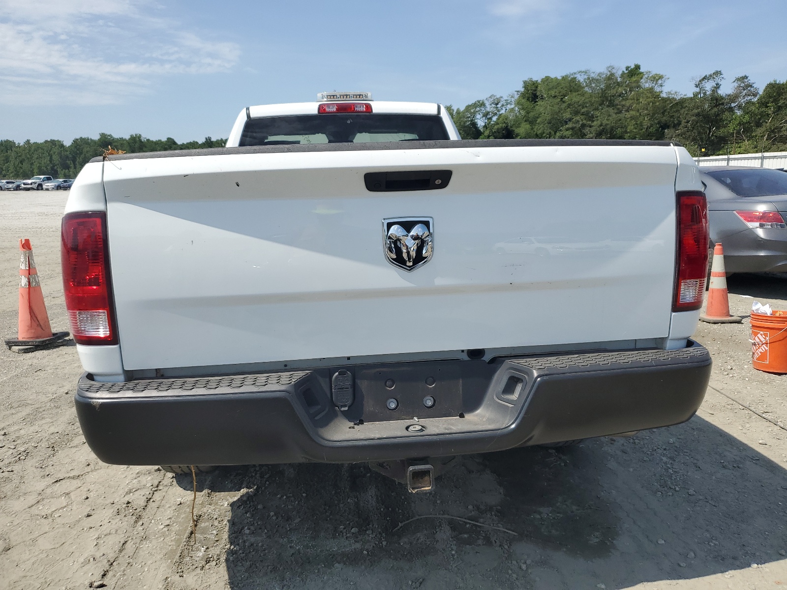 2023 Ram 1500 Classic Tradesman vin: 3C6JR6DG3PG550293