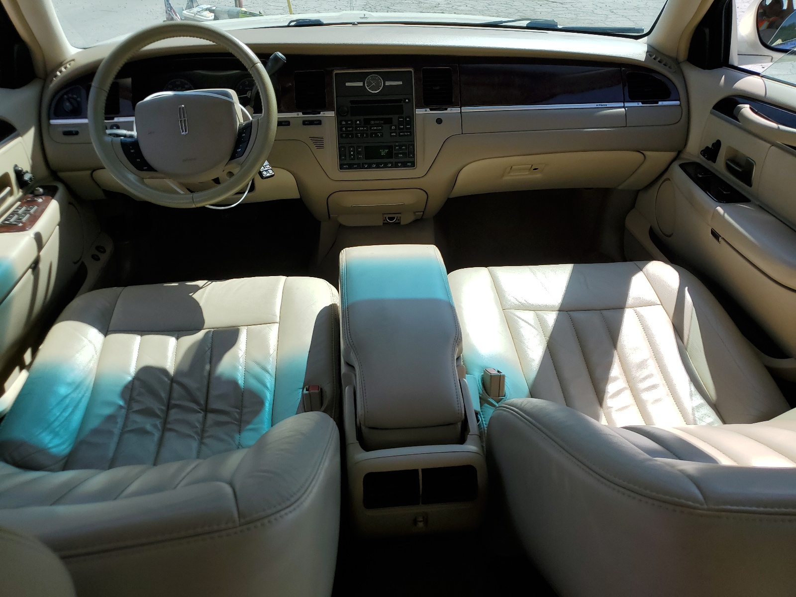 1LNHM81V27Y613583 2007 Lincoln Town Car Signature