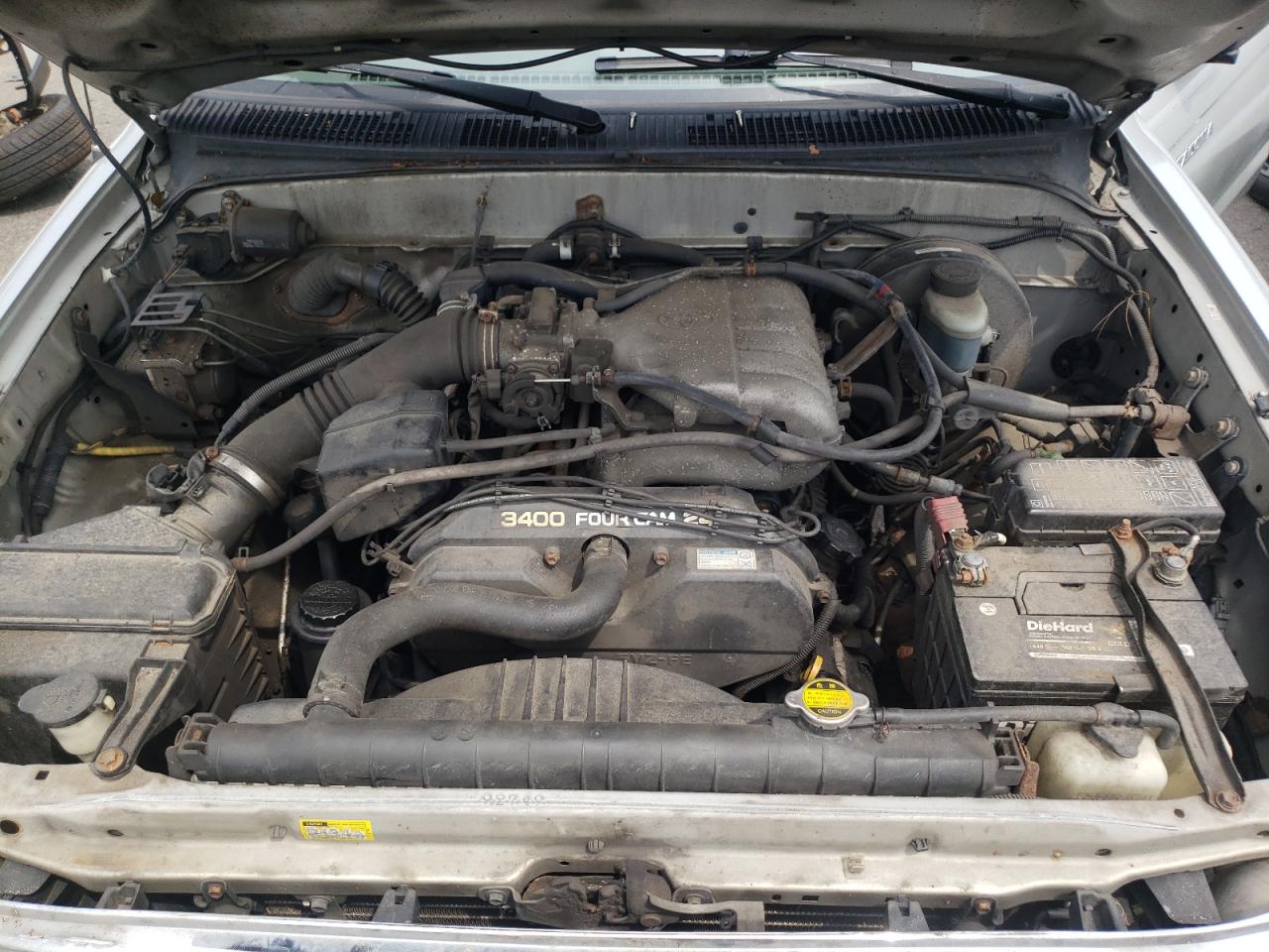 2003 Toyota Tacoma - Image 13