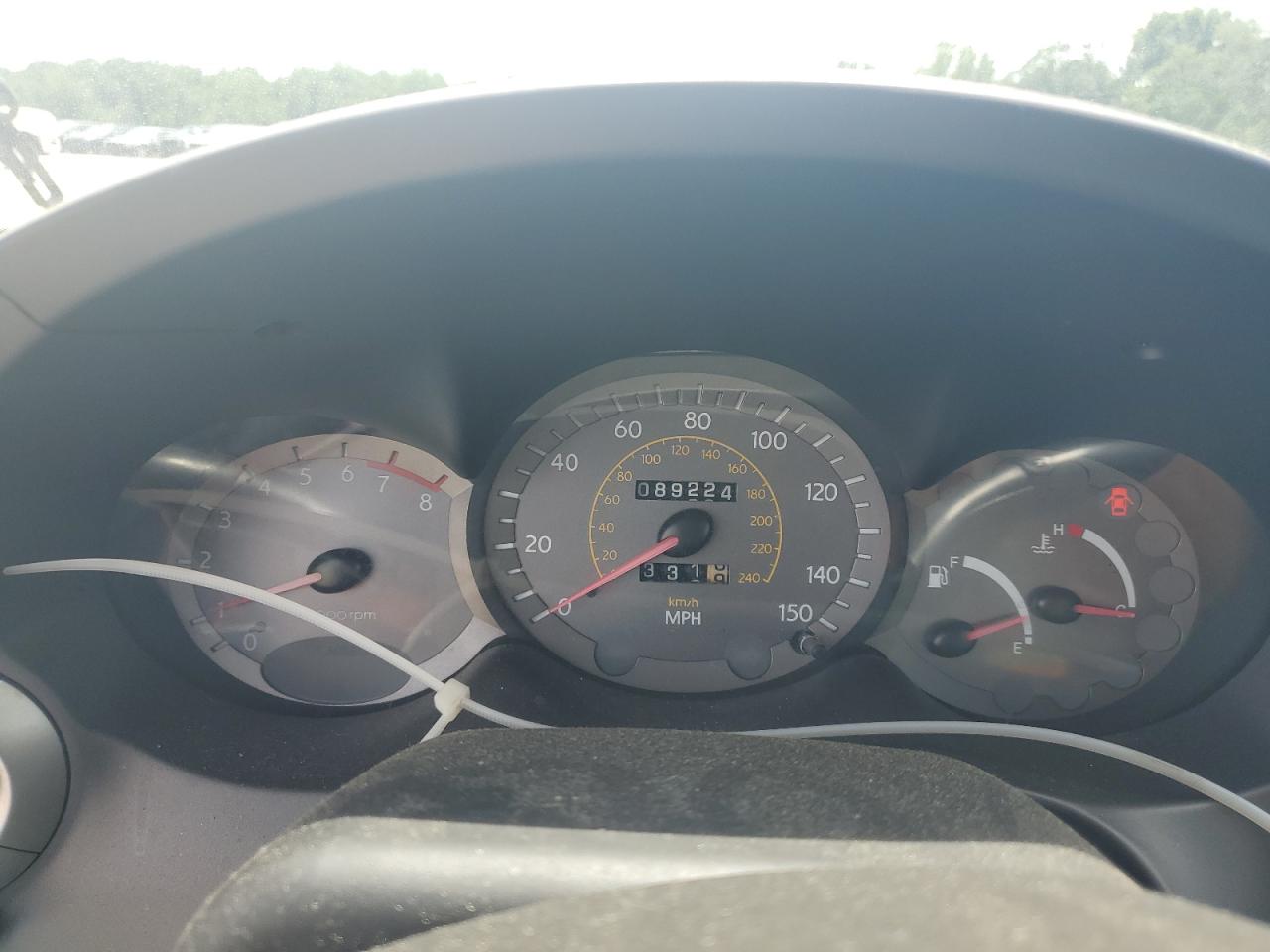 2001 Hyundai Tiburon VIN: KMHJG35F61U241551 Lot: 64102524