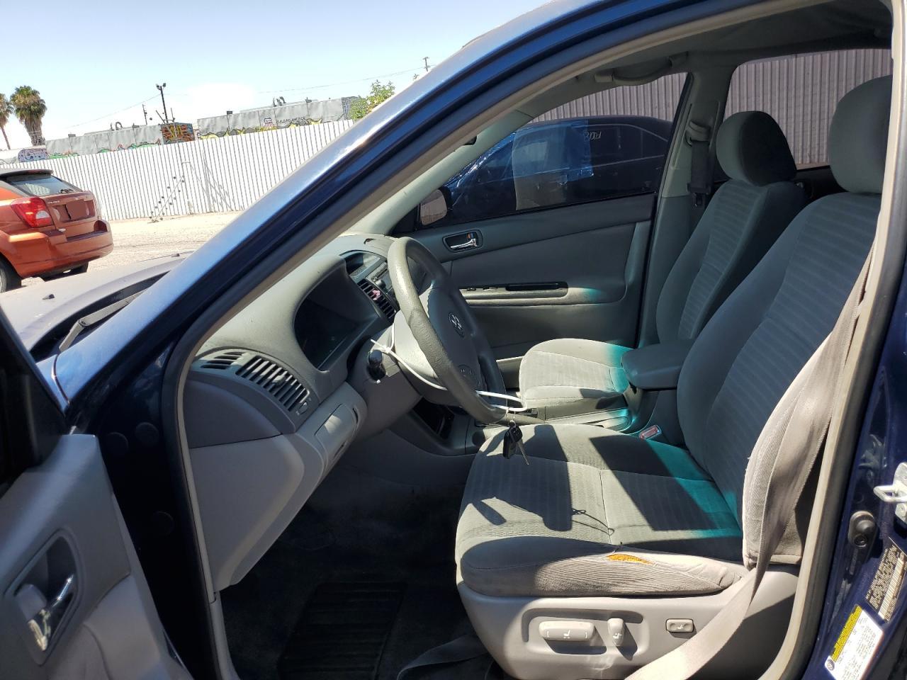 2005 Toyota Camry Le VIN: 4T1BE32K75U386342 Lot: 62876284