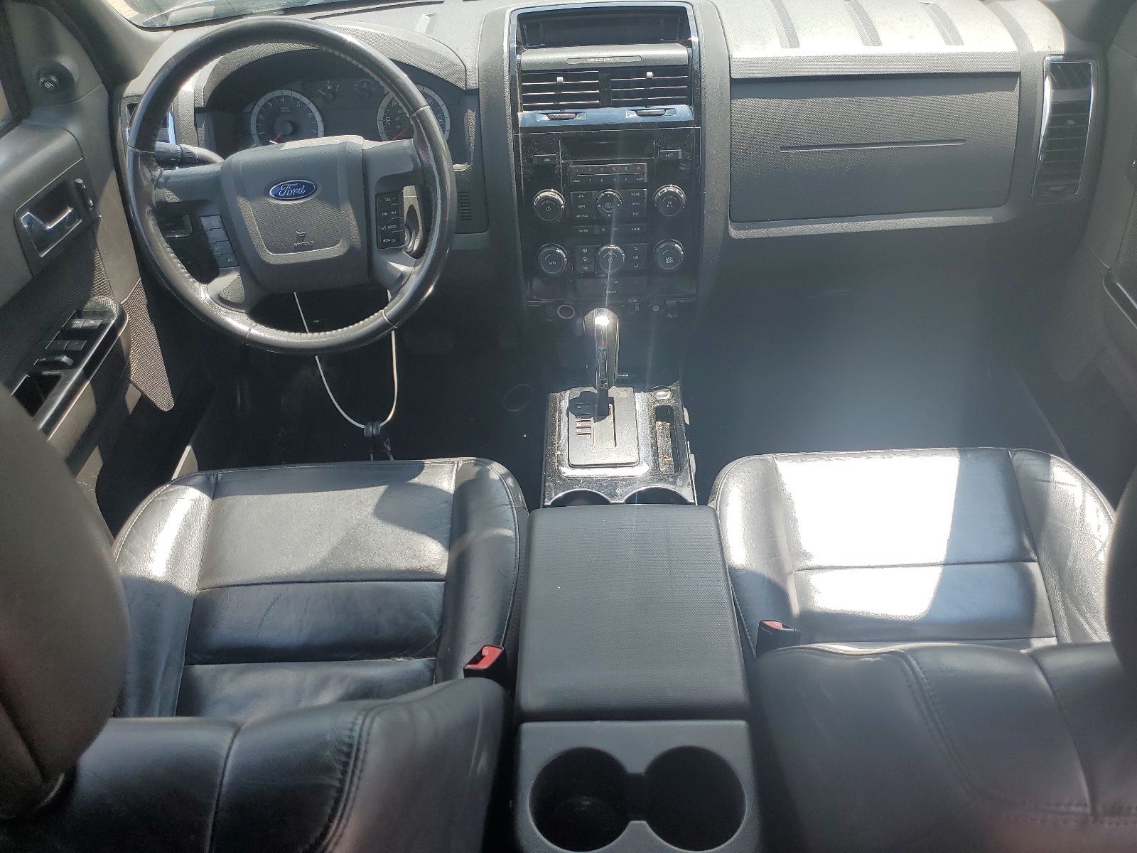 1FMCU0EG8BKA48260 2011 Ford Escape Limited