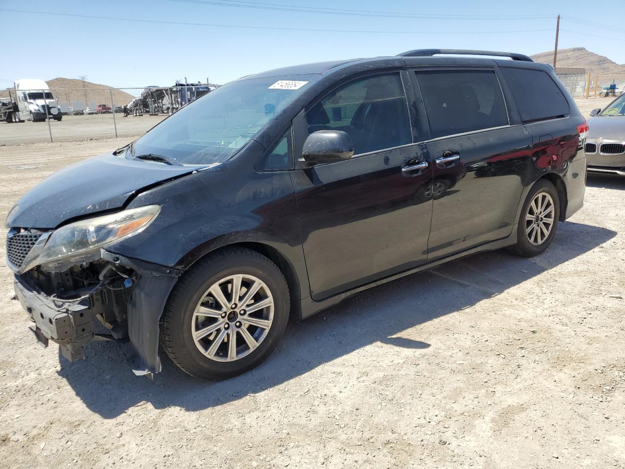 5TDXK3DCXFS557910 2015 TOYOTA SIENNA - Image 1