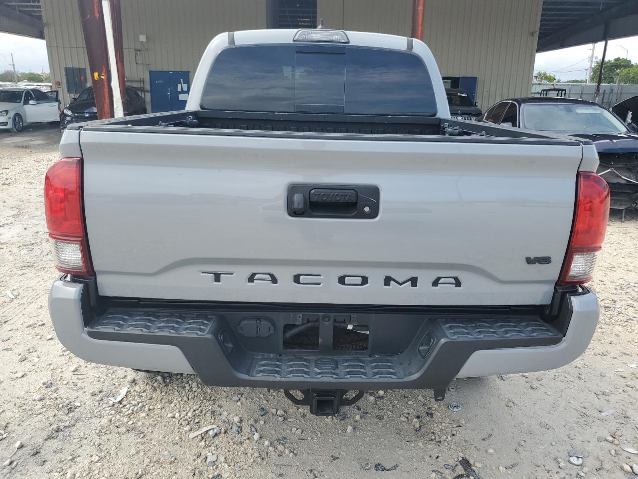 VIN 3TMAZ5CN9JM060856 2018 TOYOTA TACOMA no.6