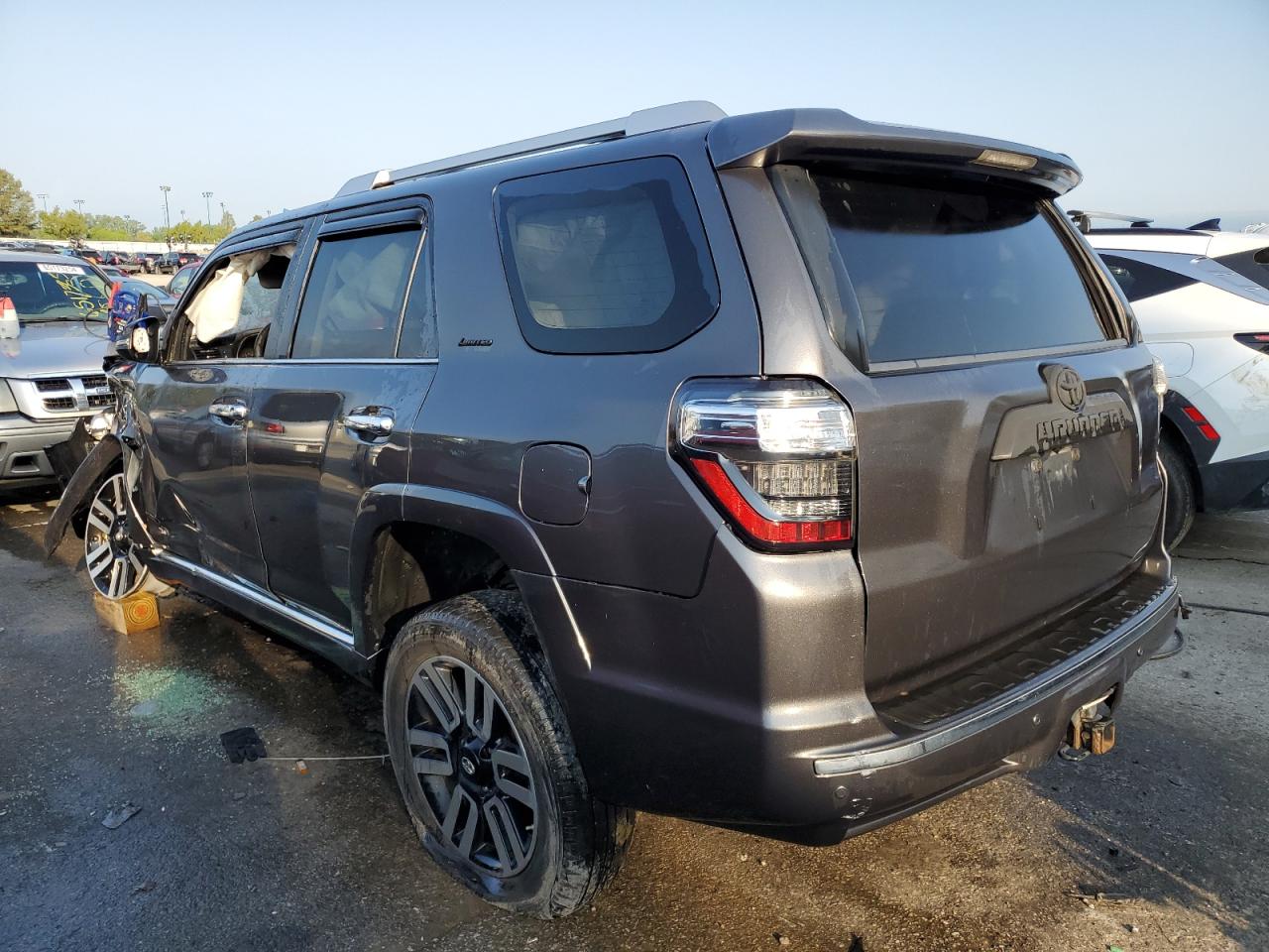 VIN JTEBU5JR4J5496959 2018 TOYOTA 4RUNNER no.2