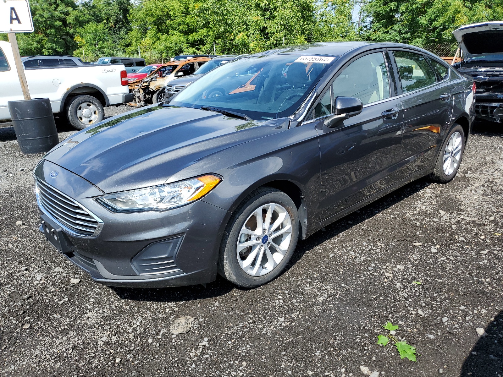 3FA6P0LU3LR213085 2020 Ford Fusion Se