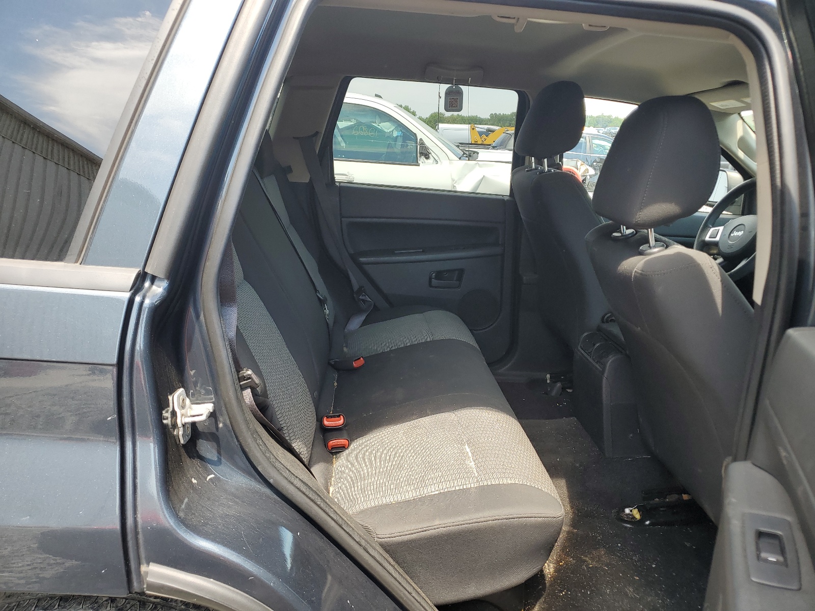 1J8GR48K58C102219 2008 Jeep Grand Cherokee Laredo