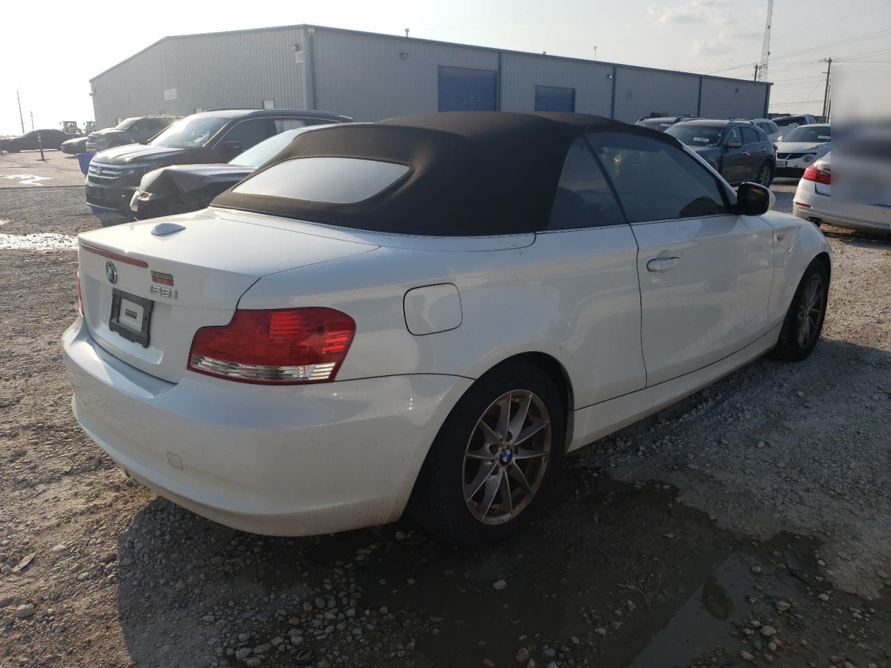 2011 BMW 128 I VIN: WBAUN1C55BVH83385 Lot: 64622934