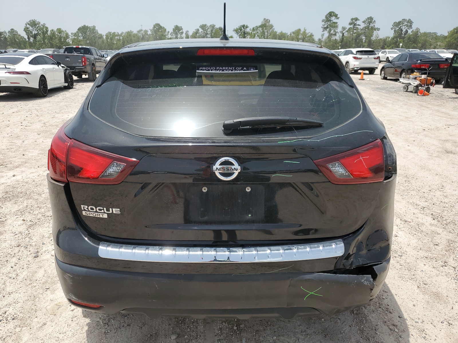 JN1BJ1CP9KW527266 2019 Nissan Rogue Sport S