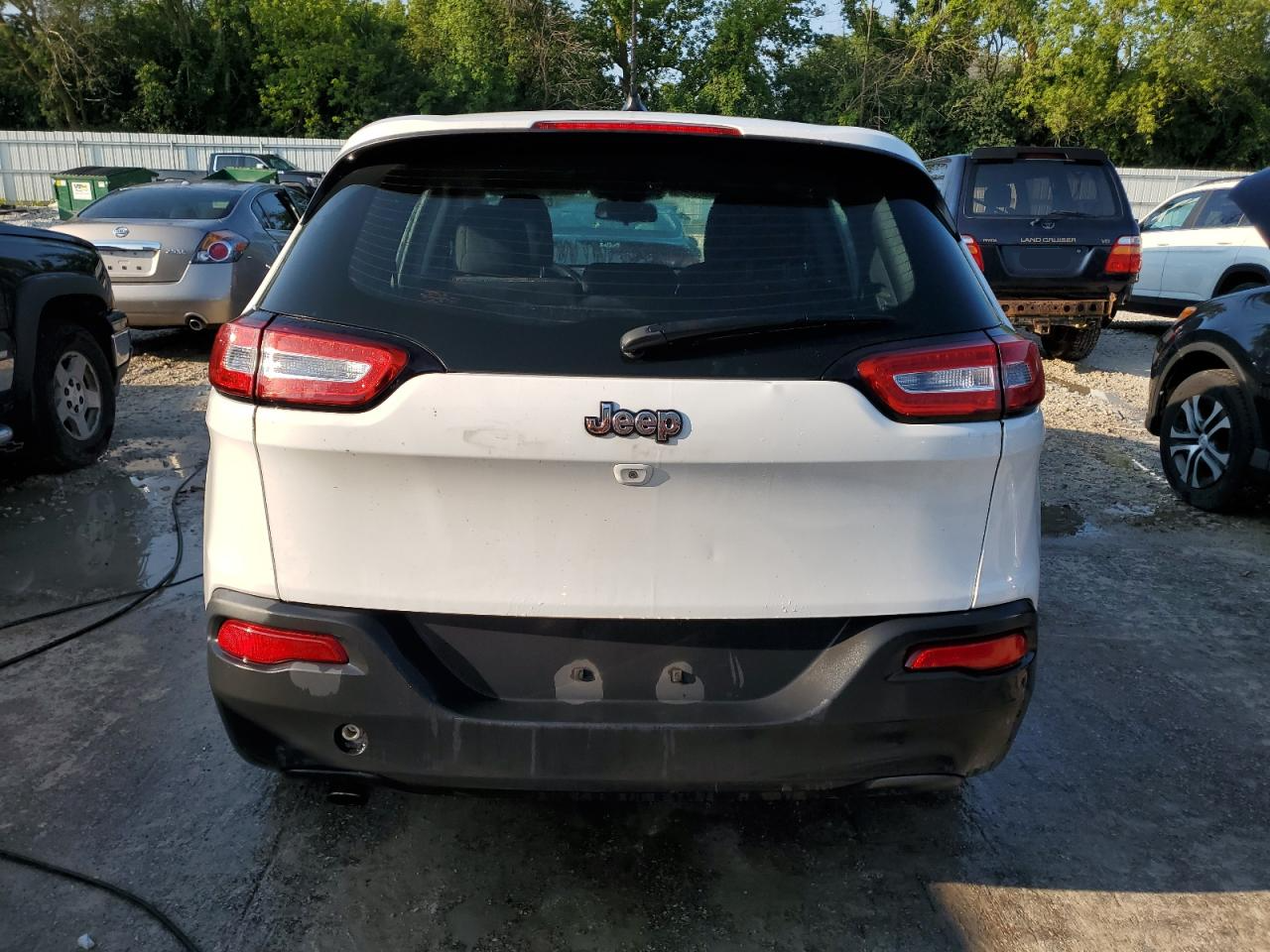 1C4PJLAB5FW507849 2015 Jeep Cherokee Sport