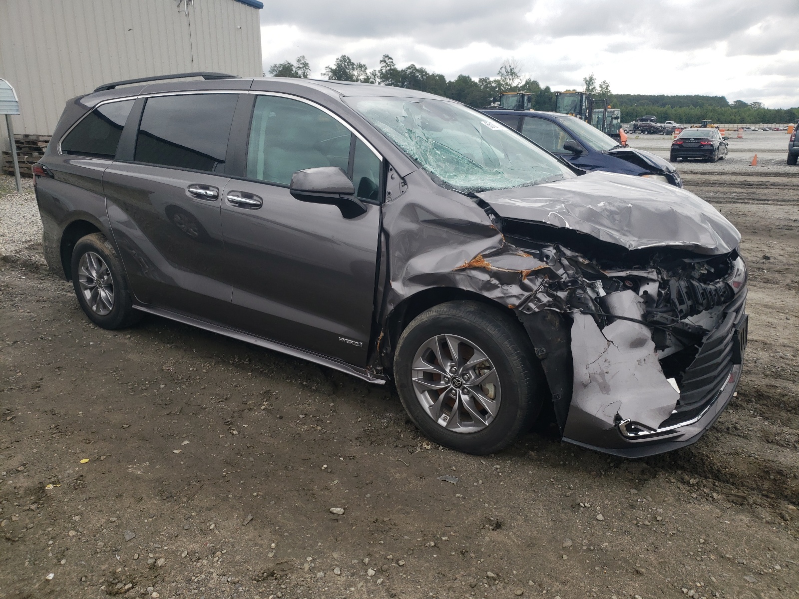 2021 Toyota Sienna Xle vin: 5TDYRKEC7MS028064