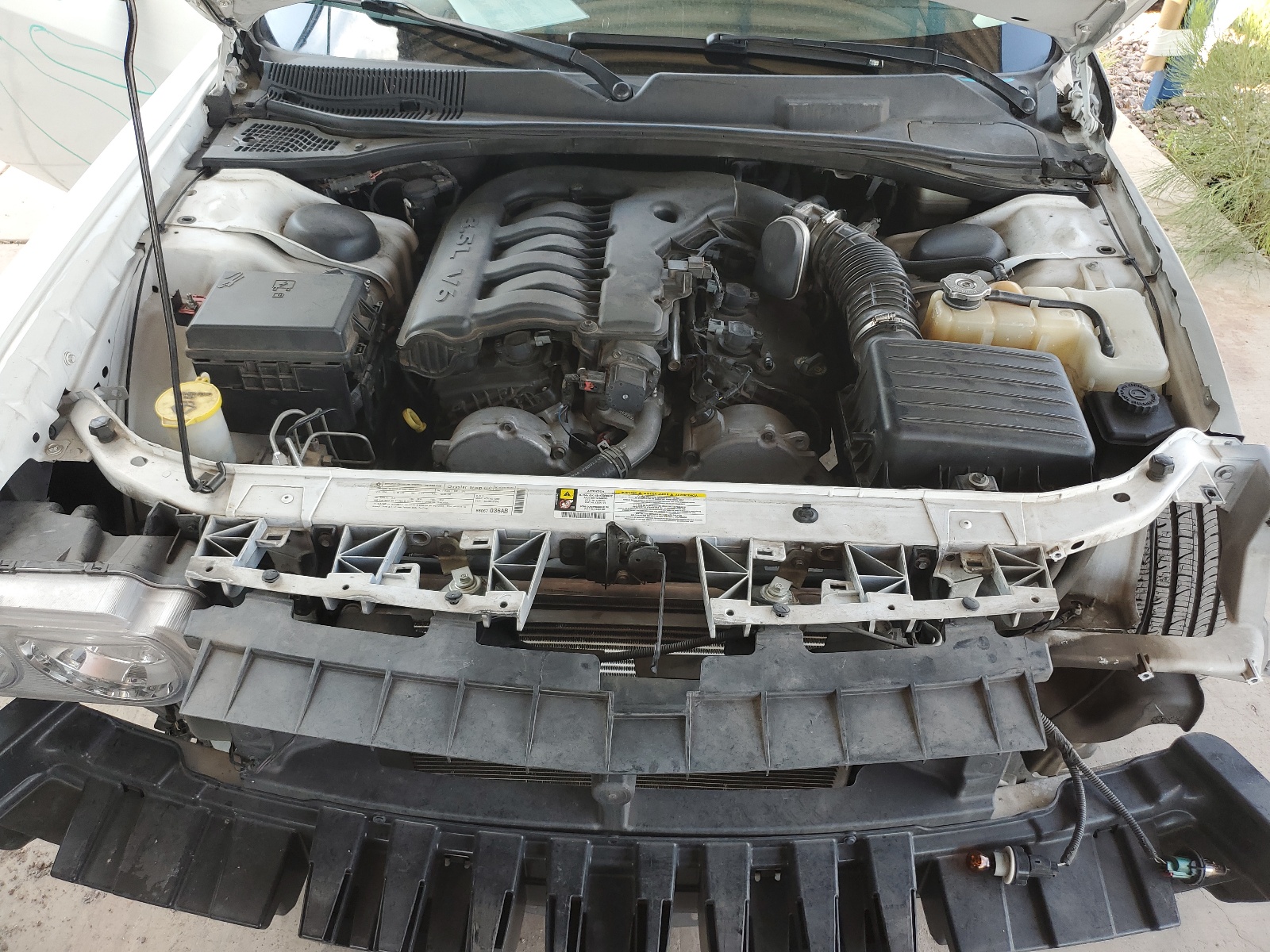 2B3CJ4DV5AH270427 2010 Dodge Challenger Se