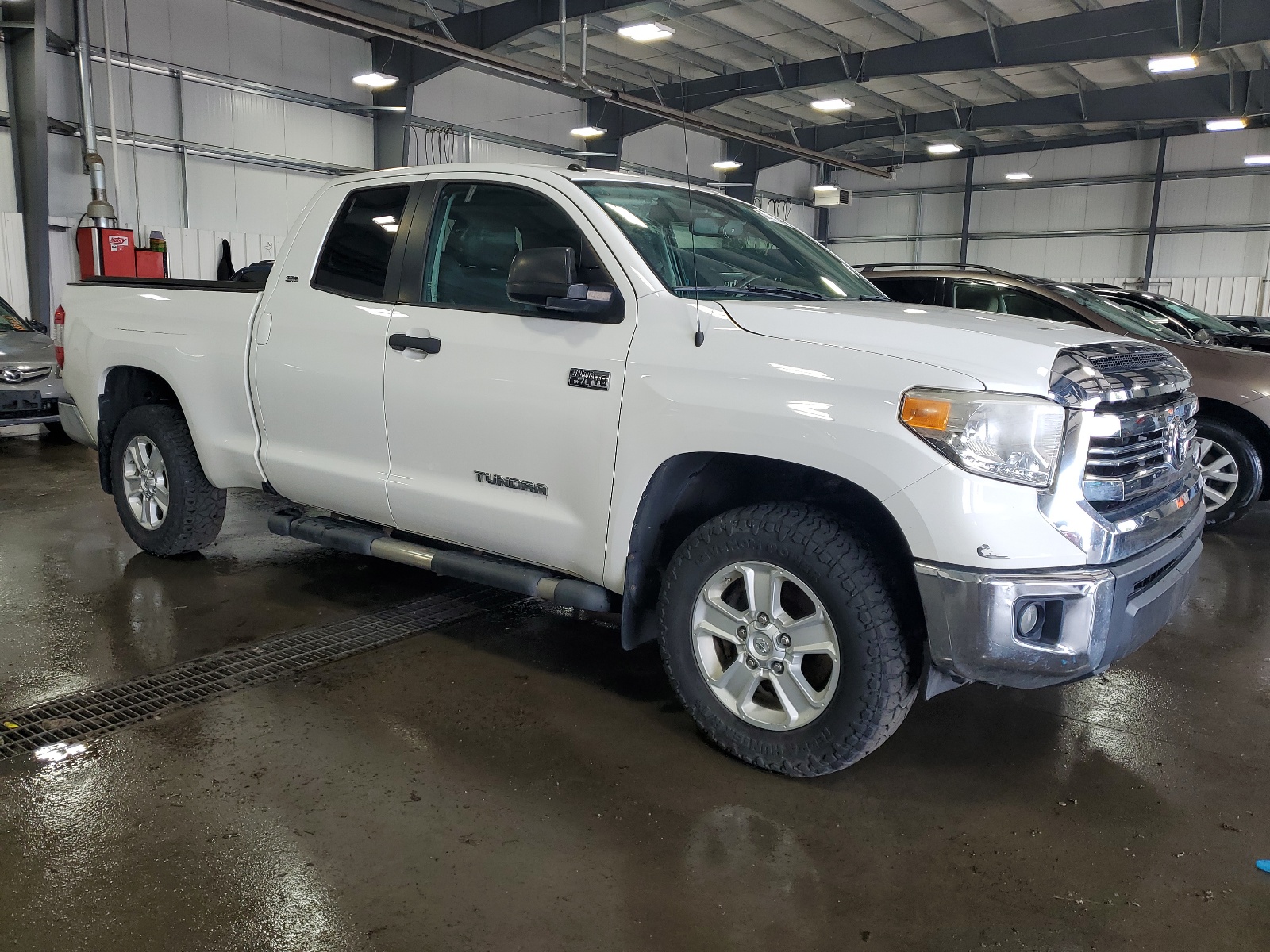 5TFUW5F1XGX580016 2016 Toyota Tundra Double Cab Sr