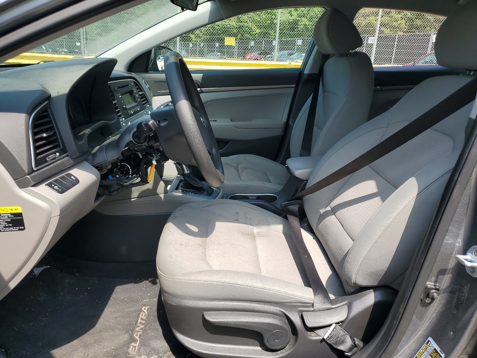 KMHD74LF3HU081757 2017 Hyundai Elantra Se