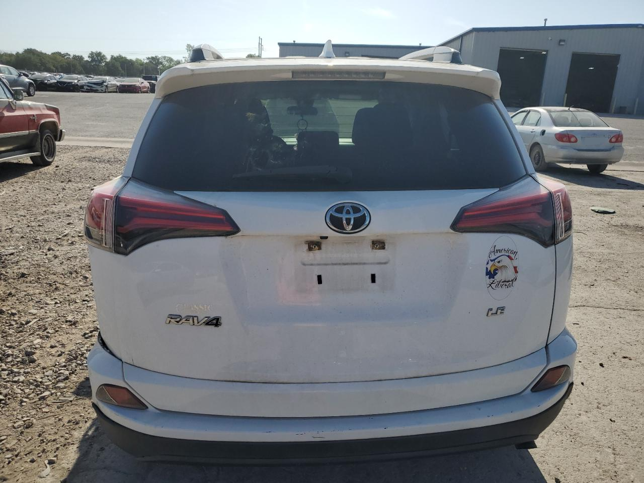 2T3ZFREV4HW326776 2017 Toyota Rav4 Le