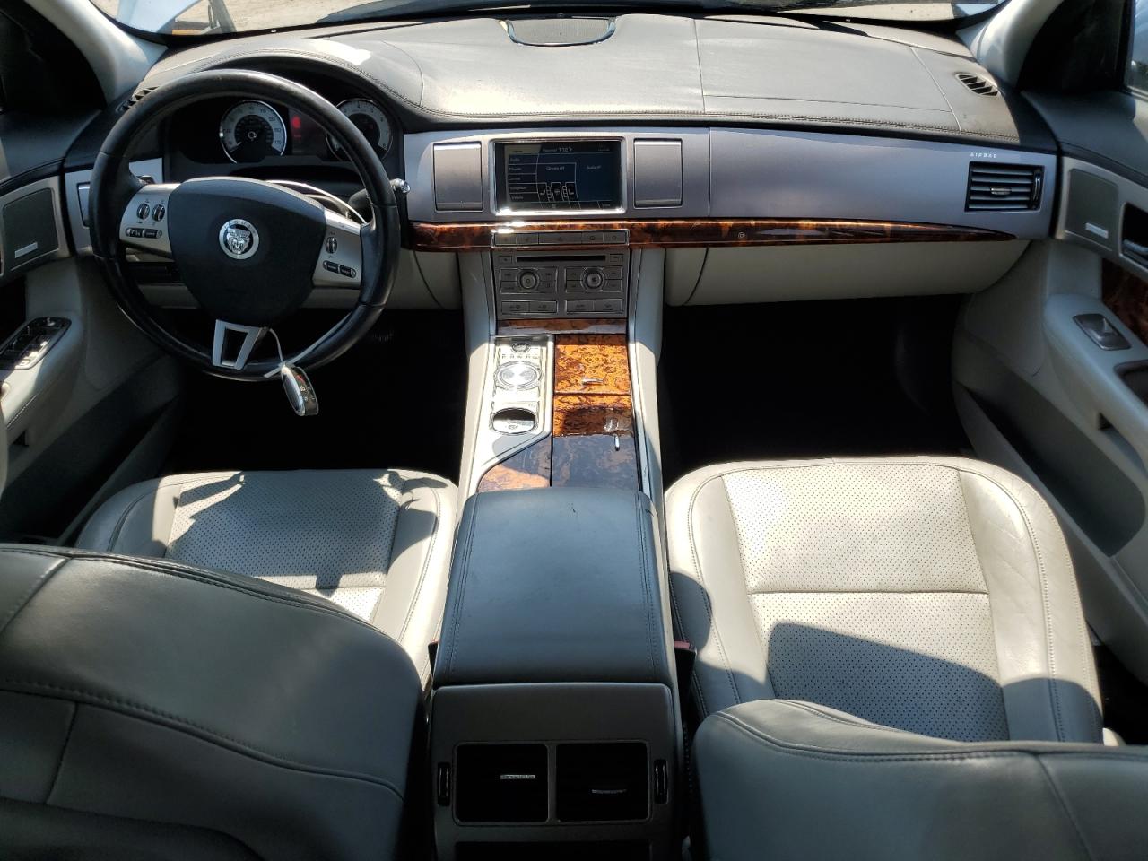 2009 Jaguar Xf Premium Luxury VIN: SAJWA06B19HR01586 Lot: 62933494