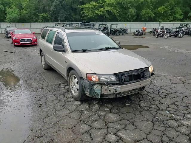 2001 Volvo V70 Xc VIN: YV1SZ58D511029311 Lot: 63045104