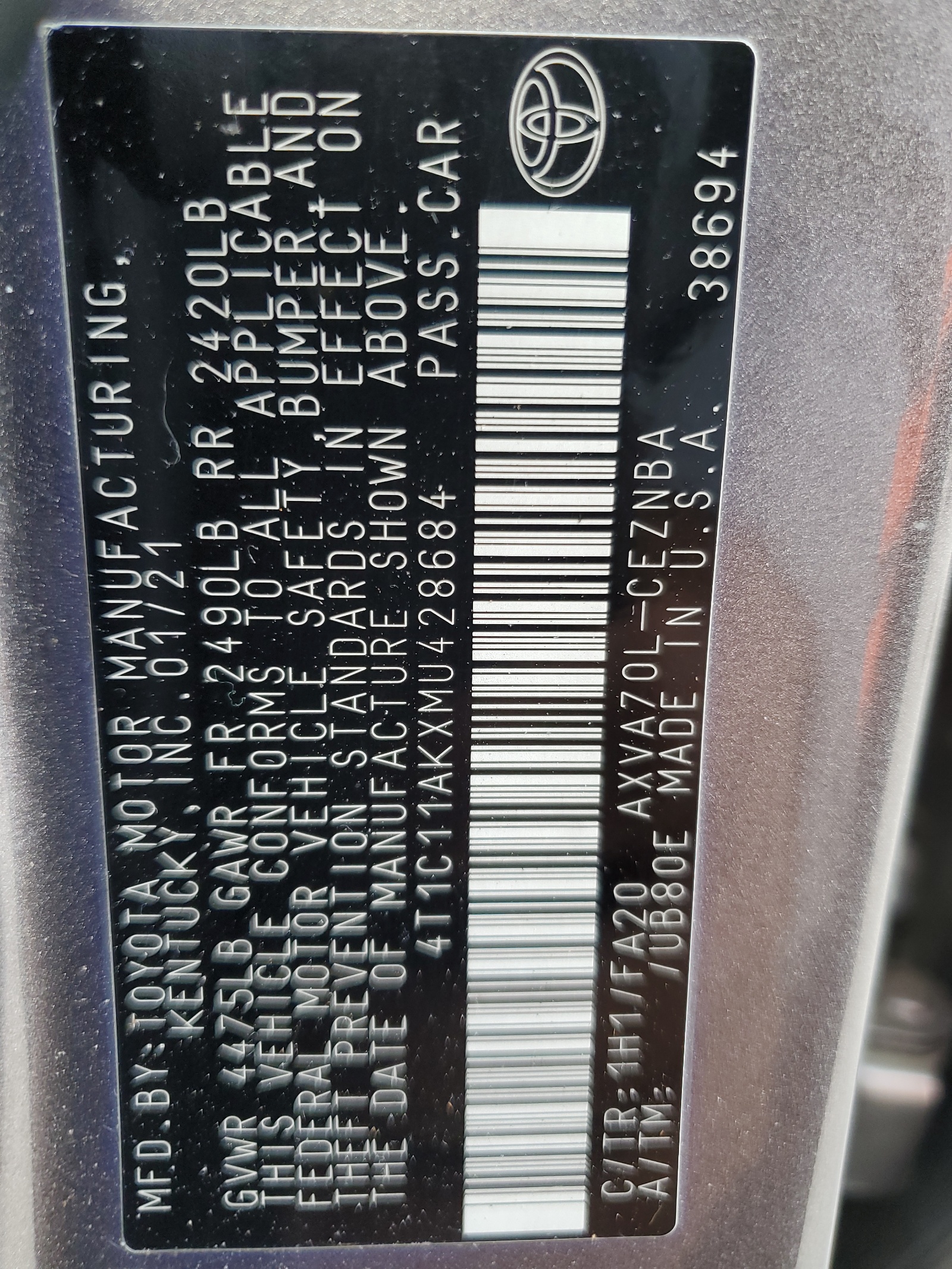 2021 Toyota Camry Le vin: 4T1C11AKXMU428684