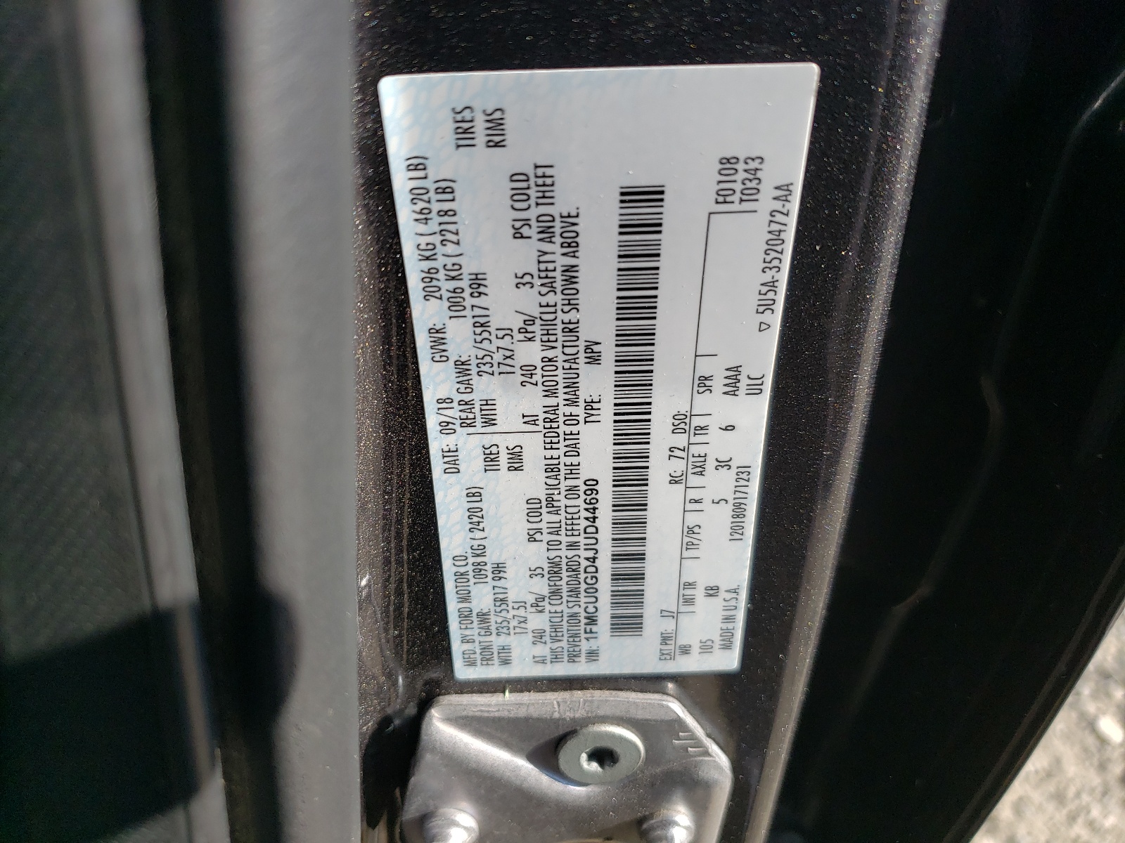 1FMCU0GD4JUD44690 2018 Ford Escape Se