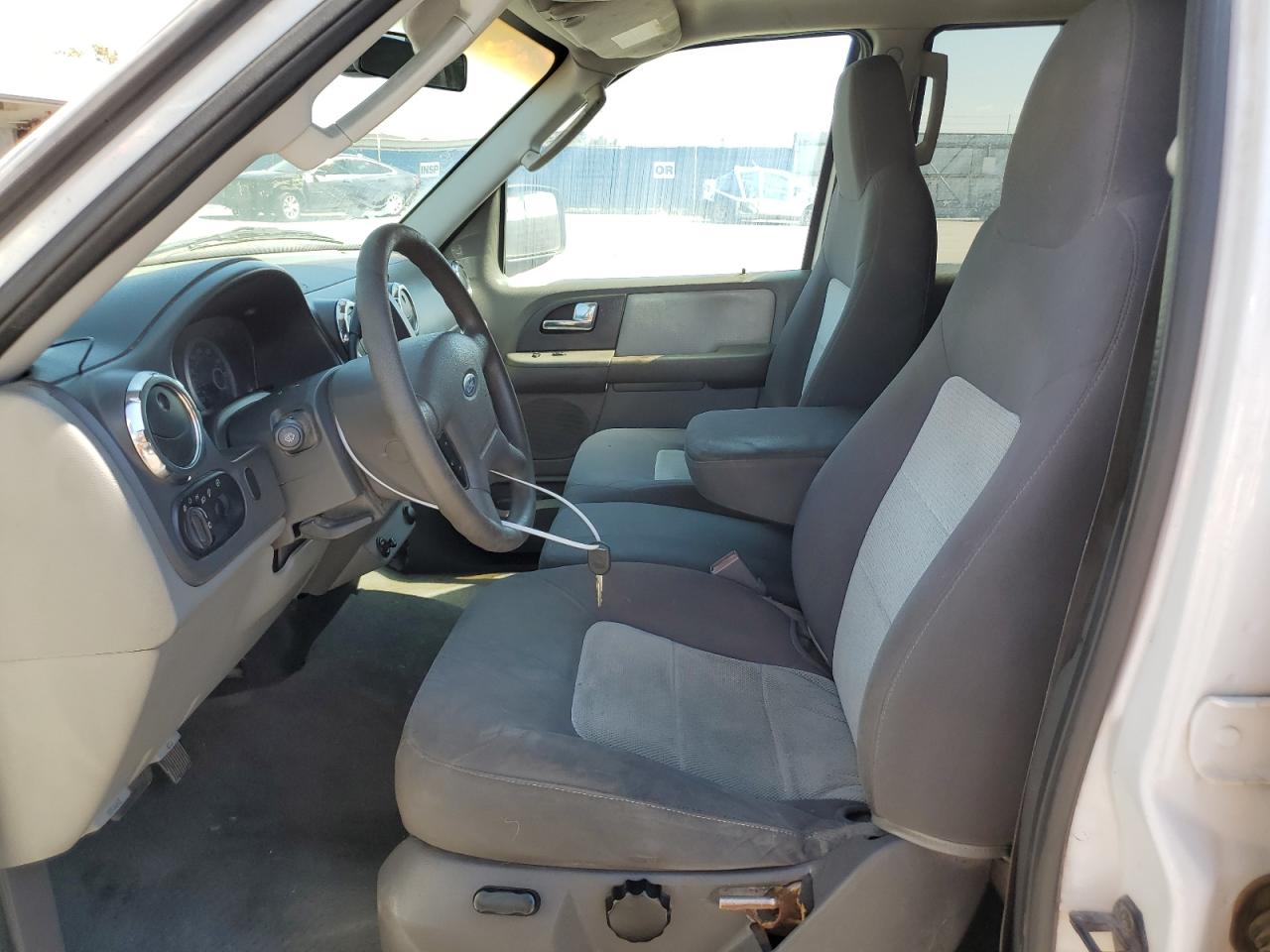 2005 Ford Expedition Xlt VIN: 1FMPU16545LA89665 Lot: 65351084