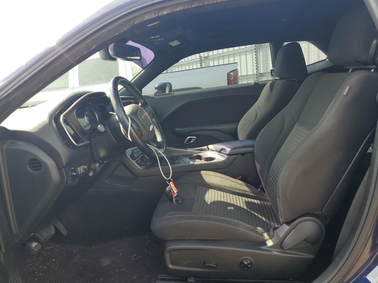 2C3CDZAG2GH284968 2016 Dodge Challenger Sxt