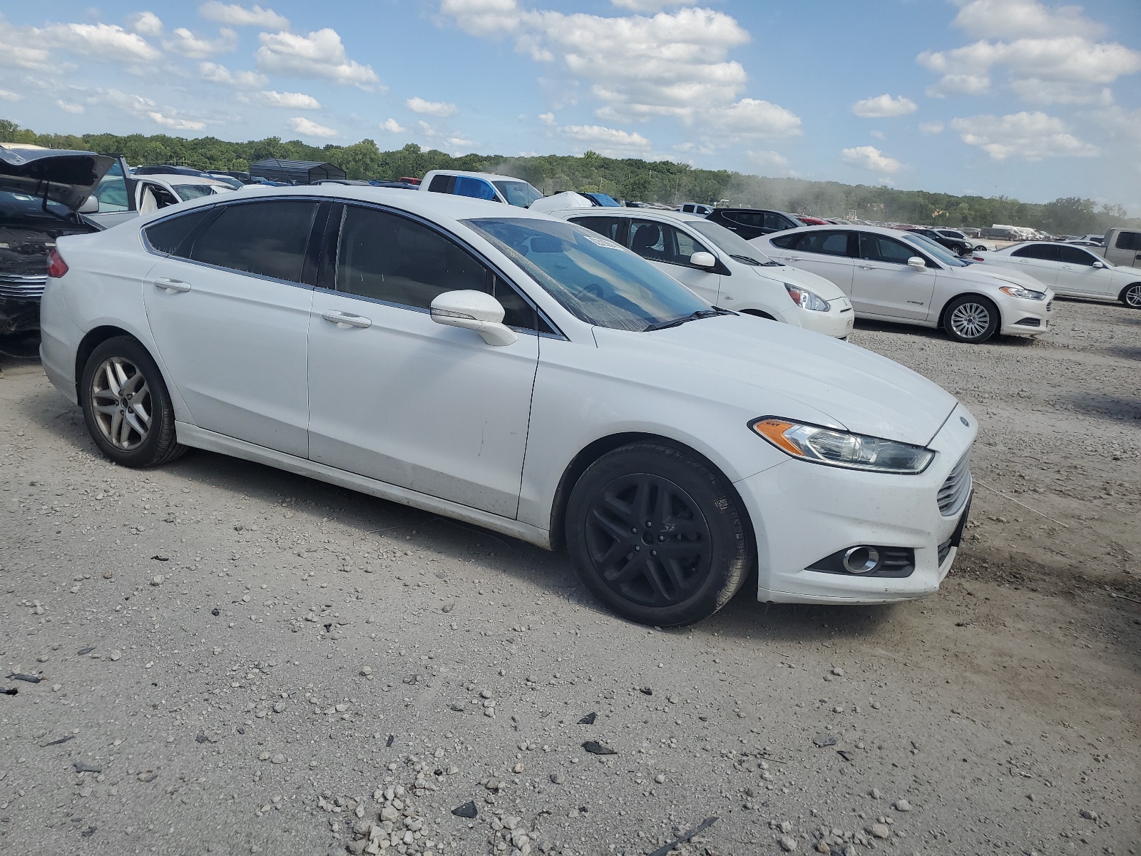 3FA6P0HD1ER165999 2014 Ford Fusion Se