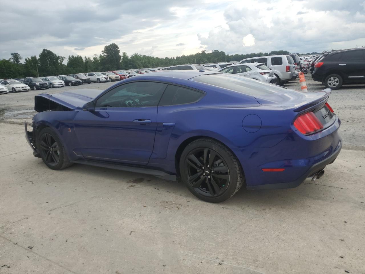 1FA6P8TH9F5320019 2015 FORD MUSTANG - Image 2