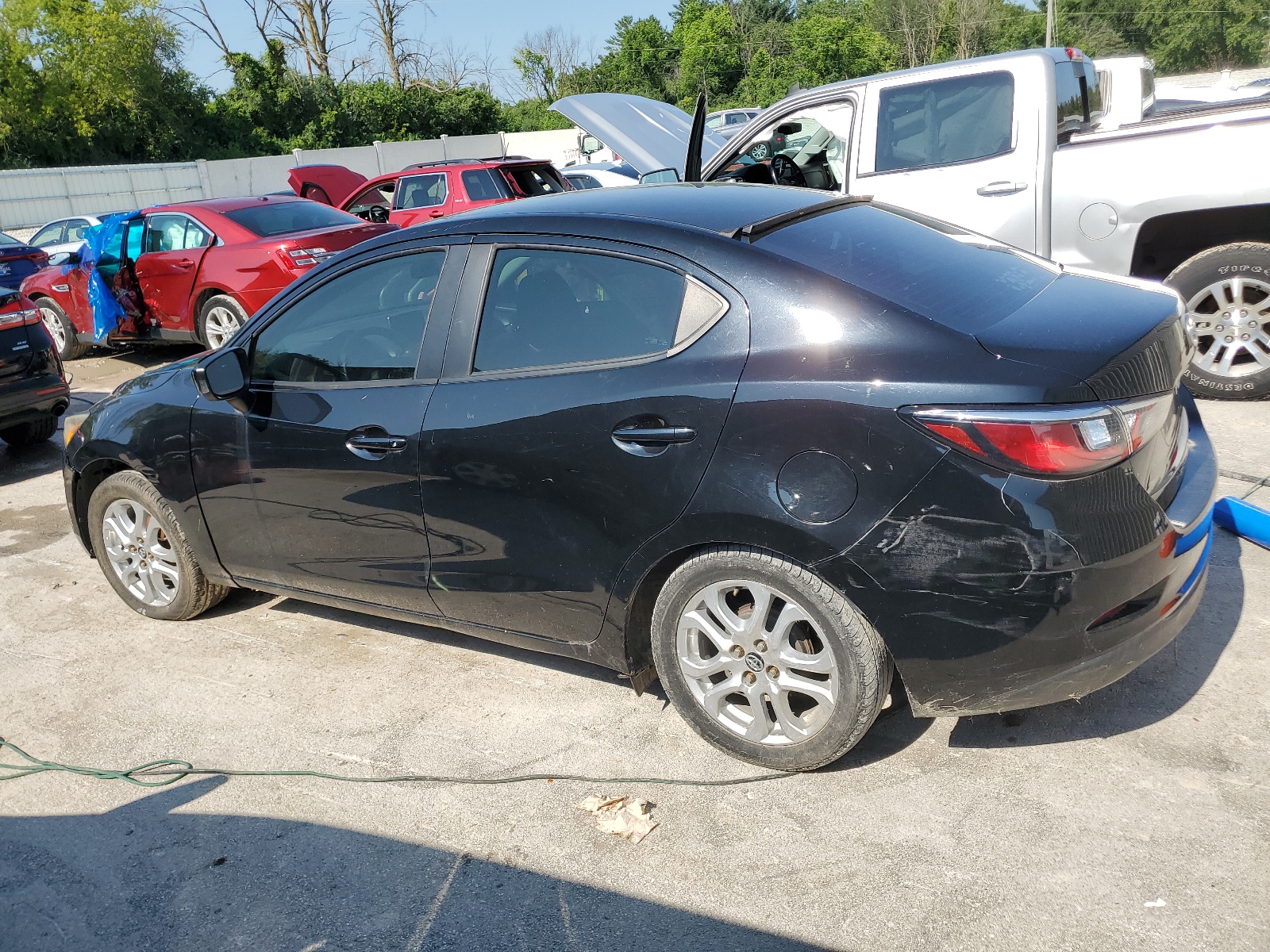 2016 Toyota Scion Ia vin: 3MYDLBZV9GY105558