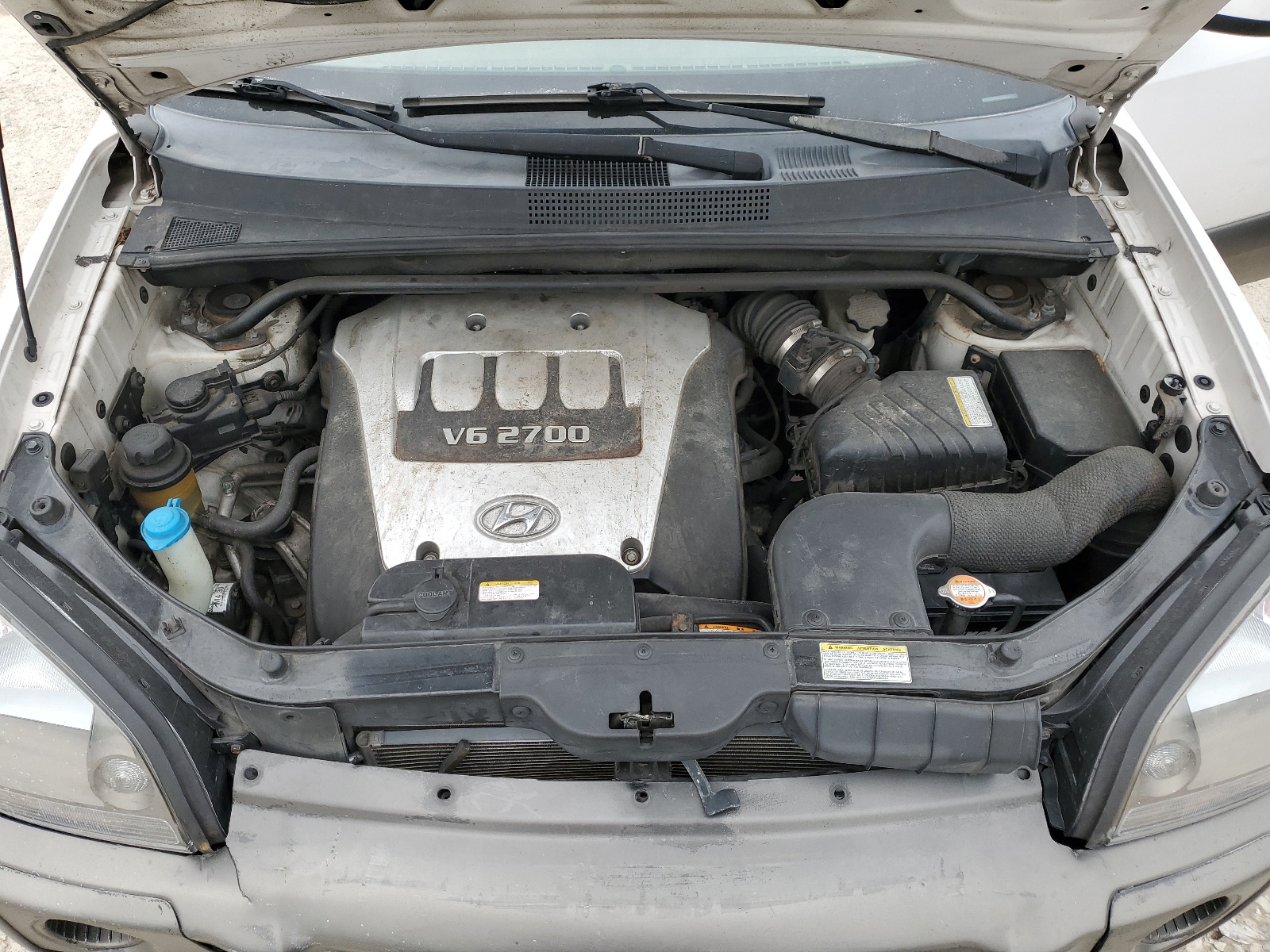 KM8JN12D75U132843 2005 Hyundai Tucson Gls