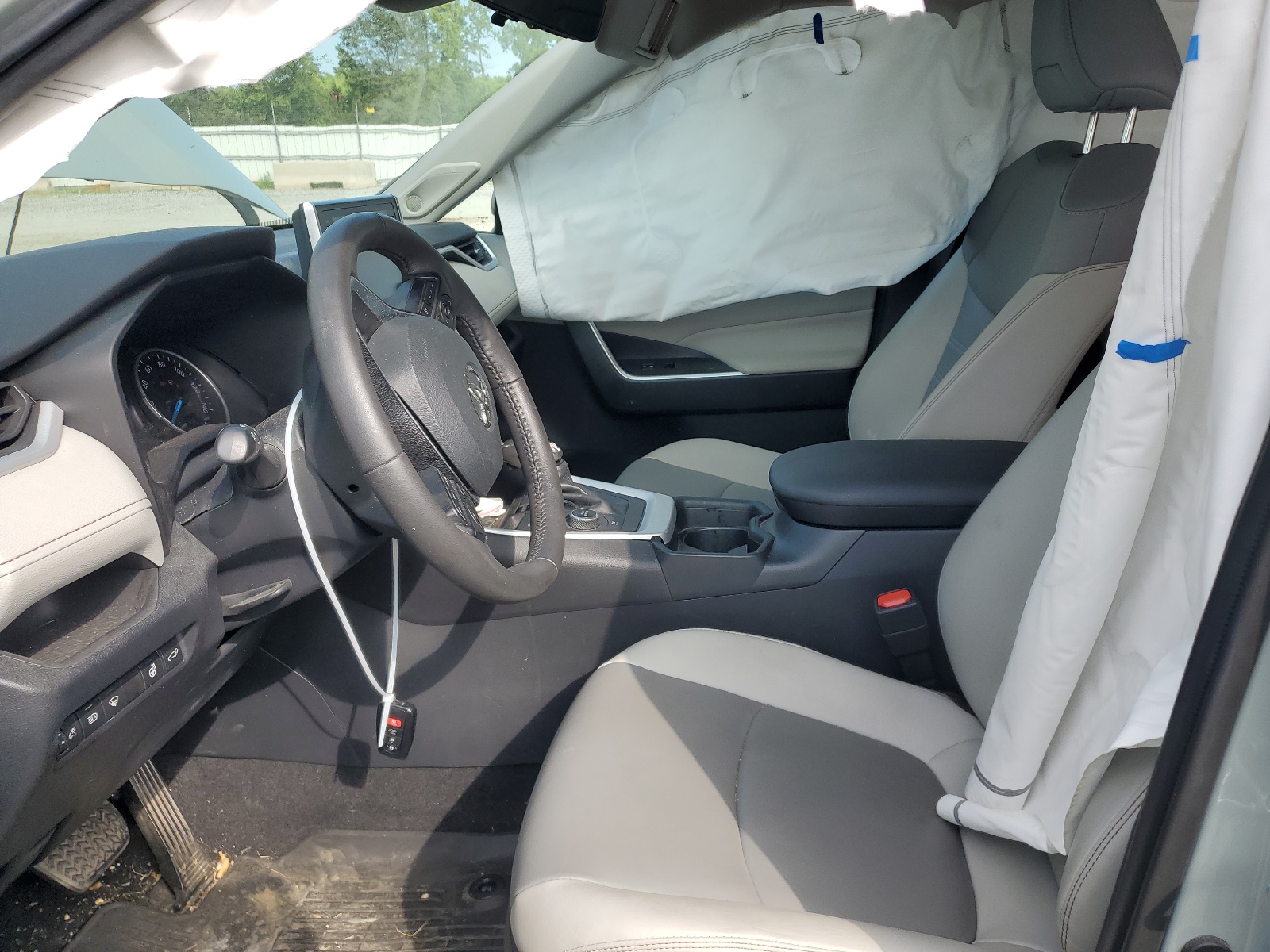 2T3B6RFV2MW017351 2021 Toyota Rav4 Xle Premium