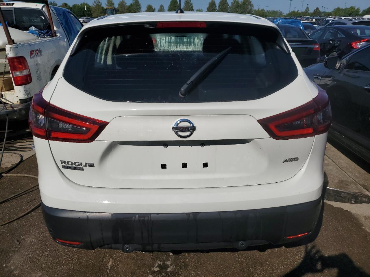 JN1BJ1AW8NW481184 2022 Nissan Rogue Sport S