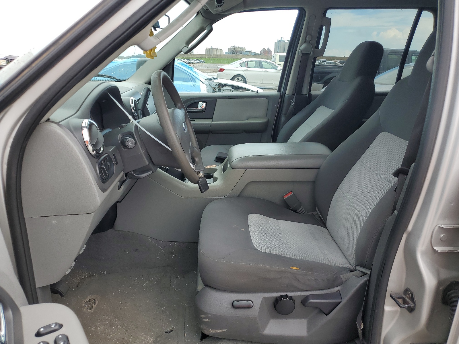 1FMPU155X5LA17967 2005 Ford Expedition Xlt