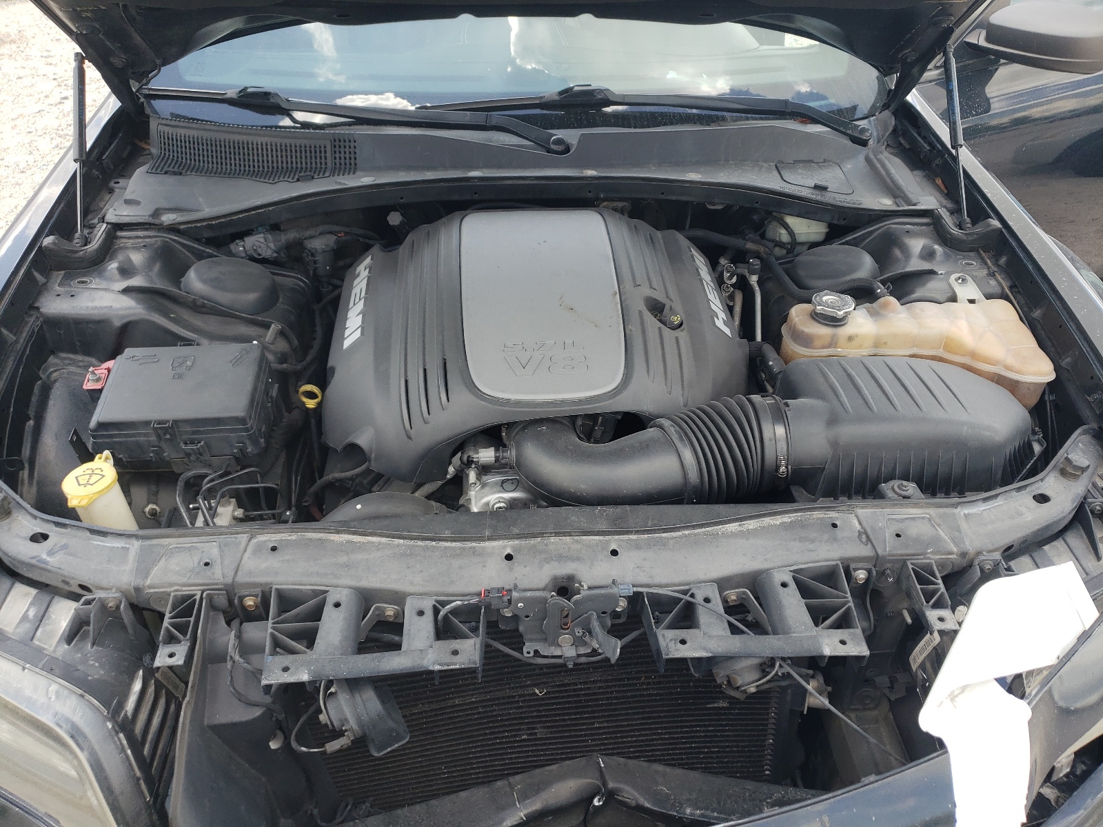 2C3CCADT6DH741449 2013 Chrysler 300C Varvatos