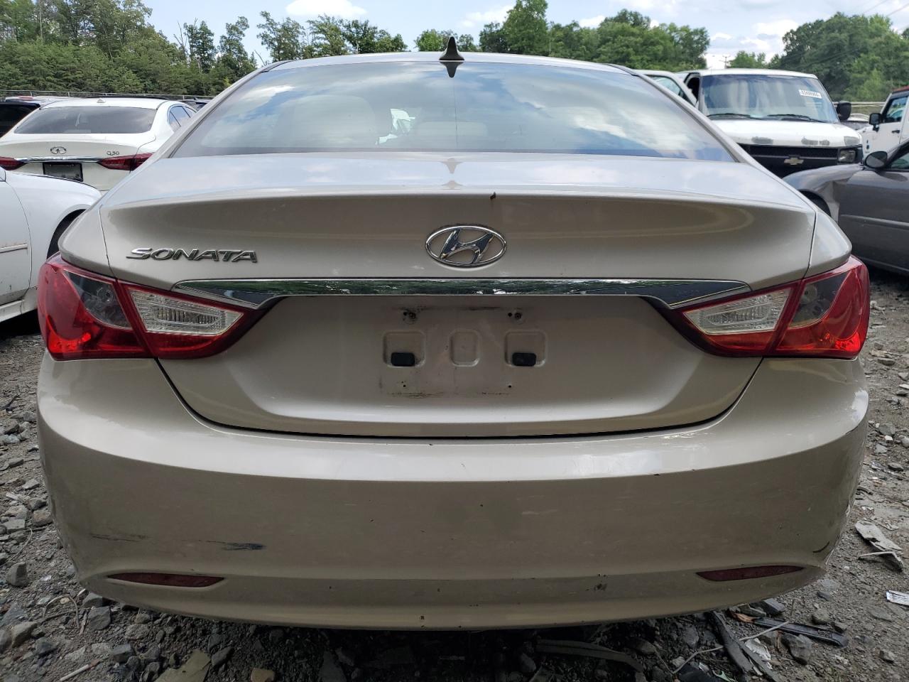 5NPEB4AC1BH131895 2011 Hyundai Sonata Gls